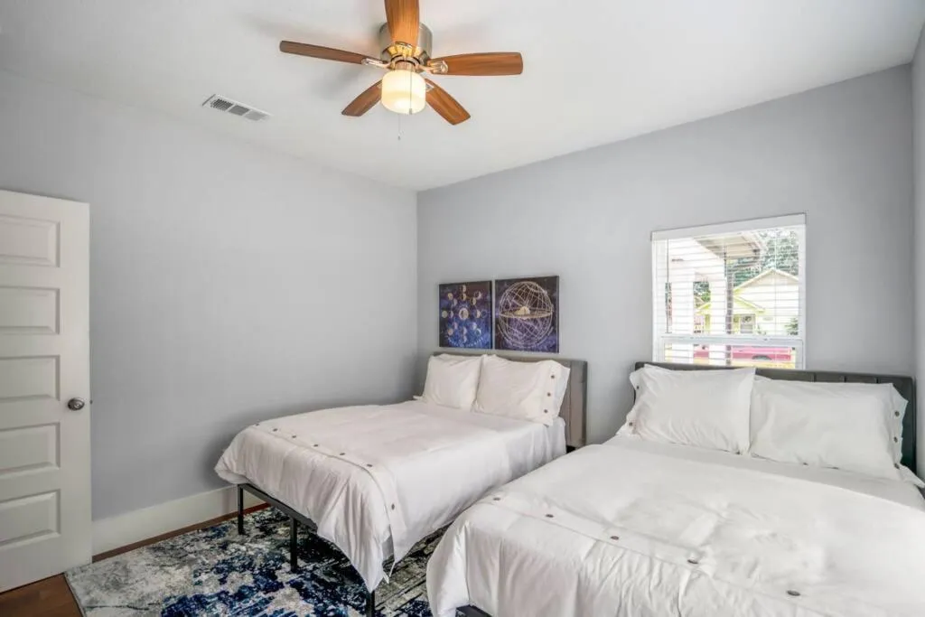 Bedroom, Bed in Intergalactic Abode at East Downtown