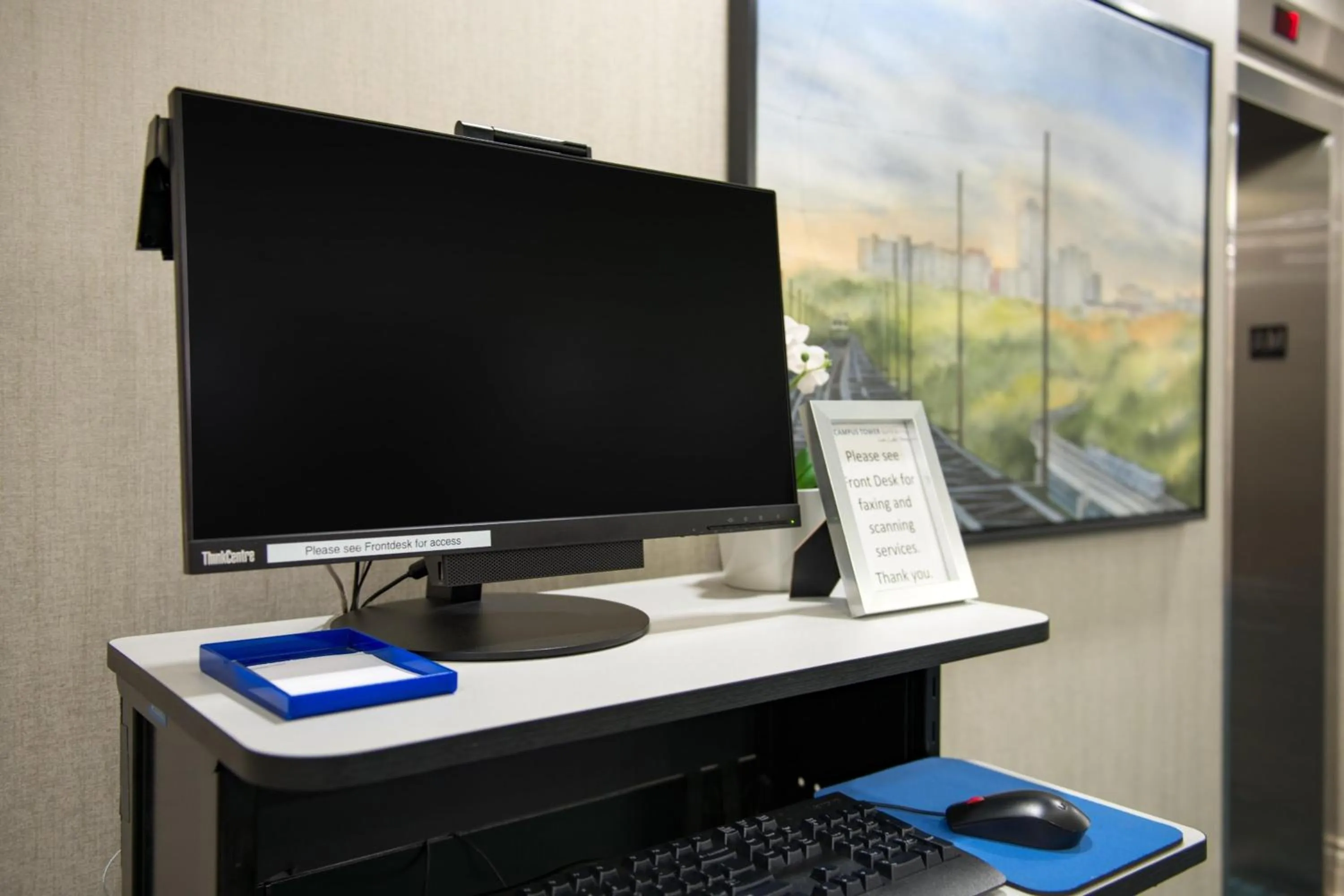 Business facilities in Campus Tower Suite Hotel