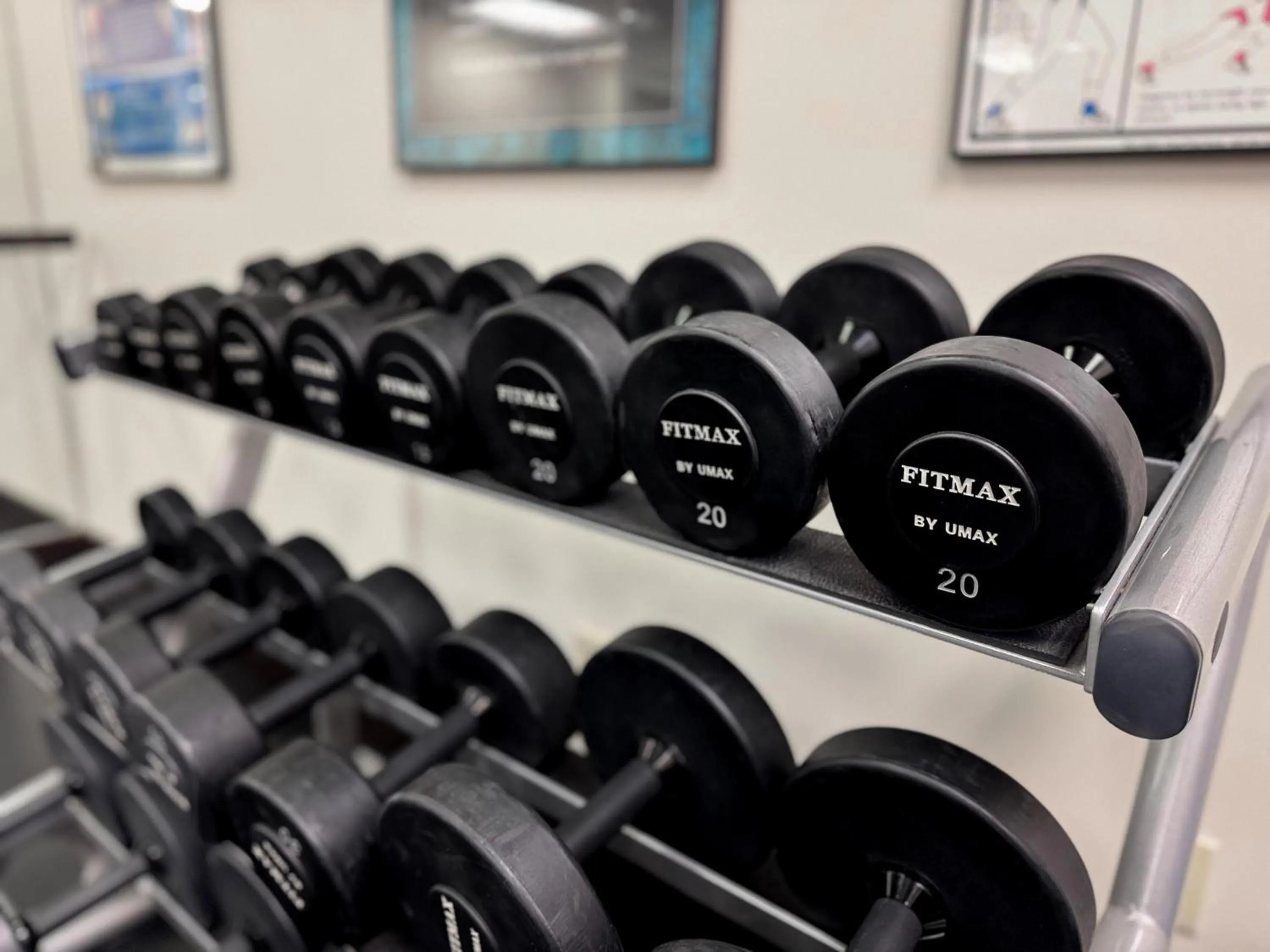 Fitness centre/facilities in Campus Tower Suite Hotel