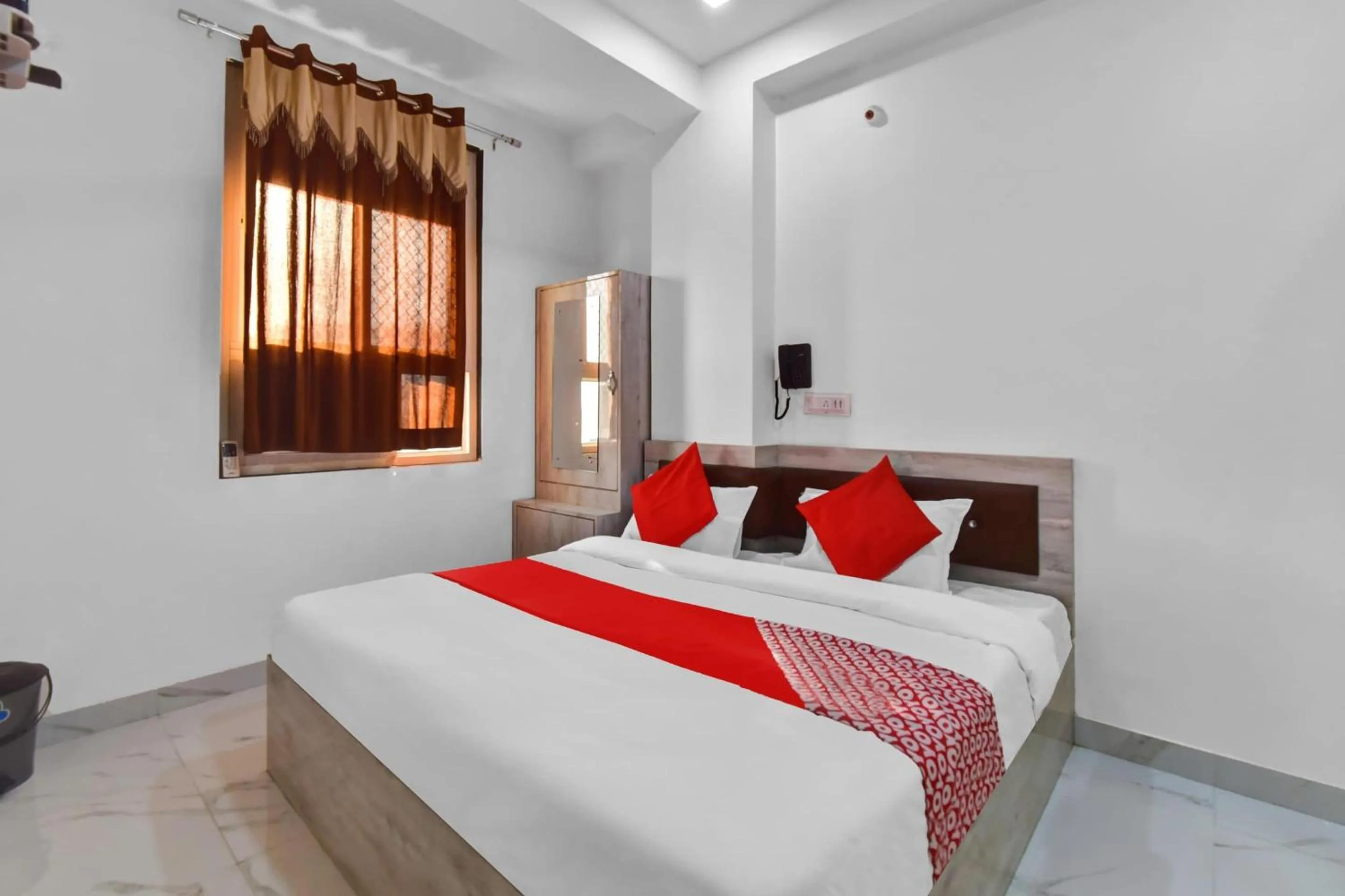 Bedroom, Bed in Hotel O Grand L M