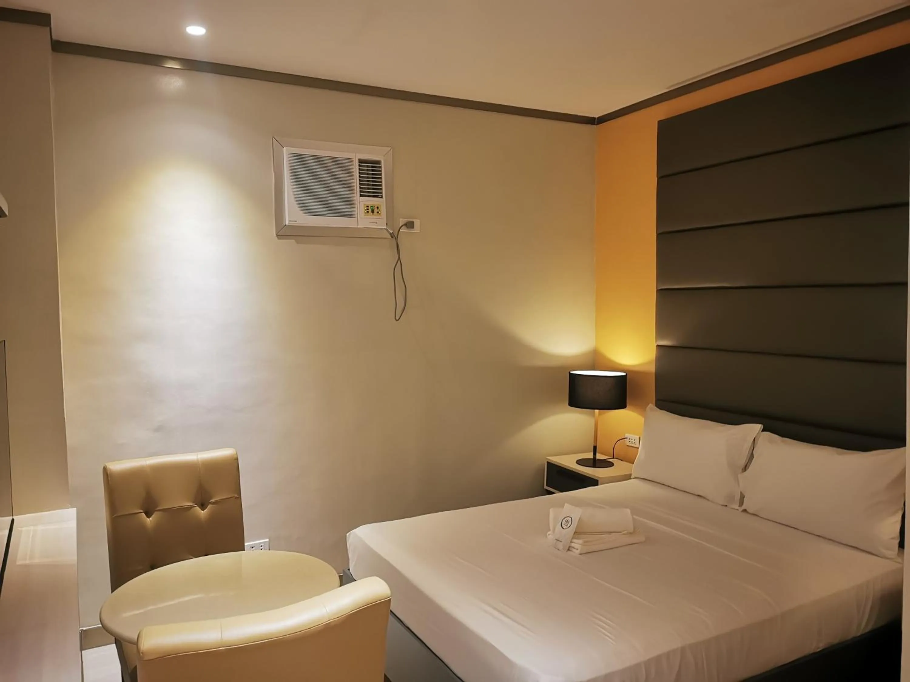 Bed in Yes Hotel Pandi Bulacan