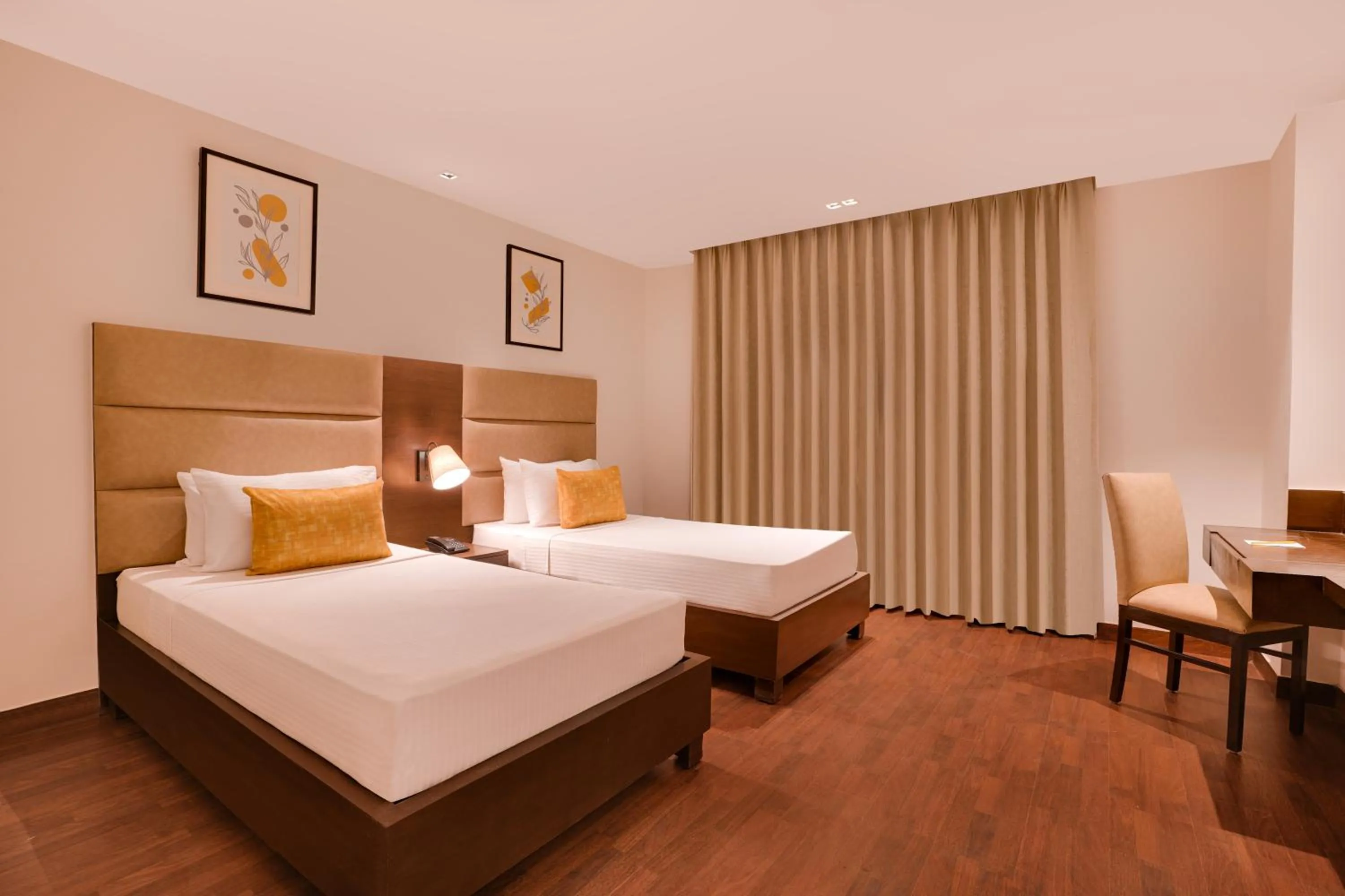 Bedroom, Bed in Lemon Tree Hotel, Noida
