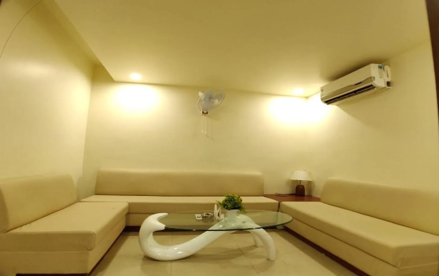 Living room in Hotel Jalsa , Bhopal