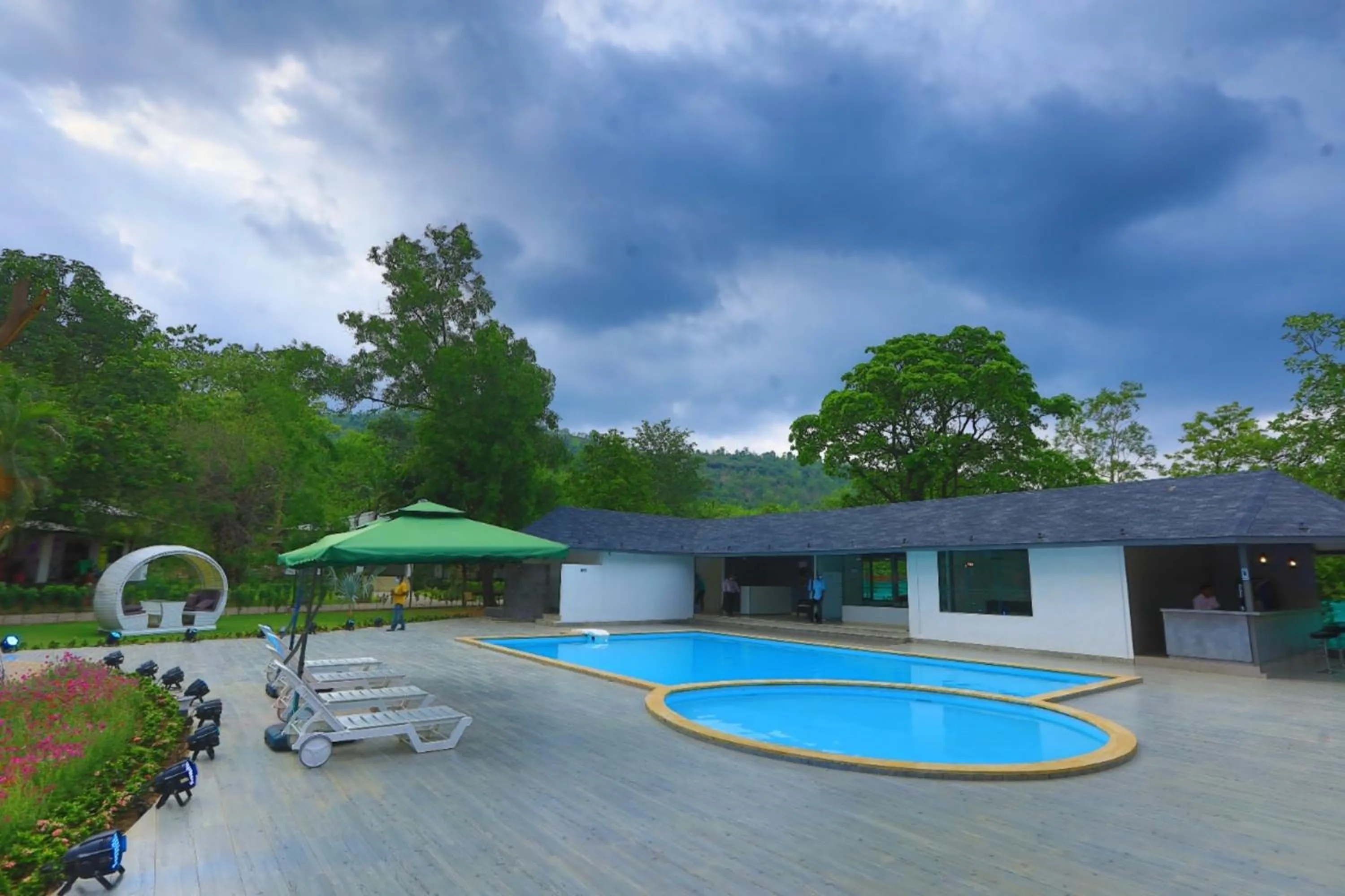 Swimming pool in White Feather Resort Kauncha