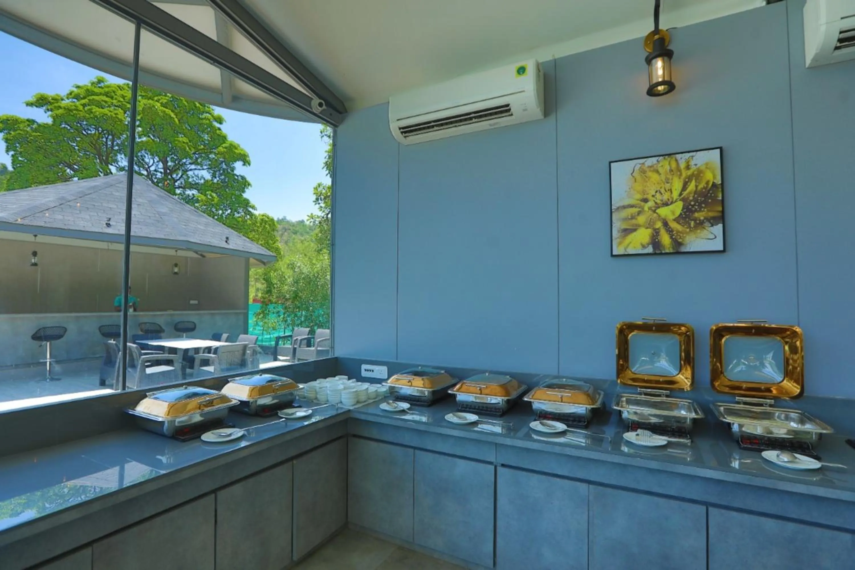 Food in White Feather Resort Kauncha