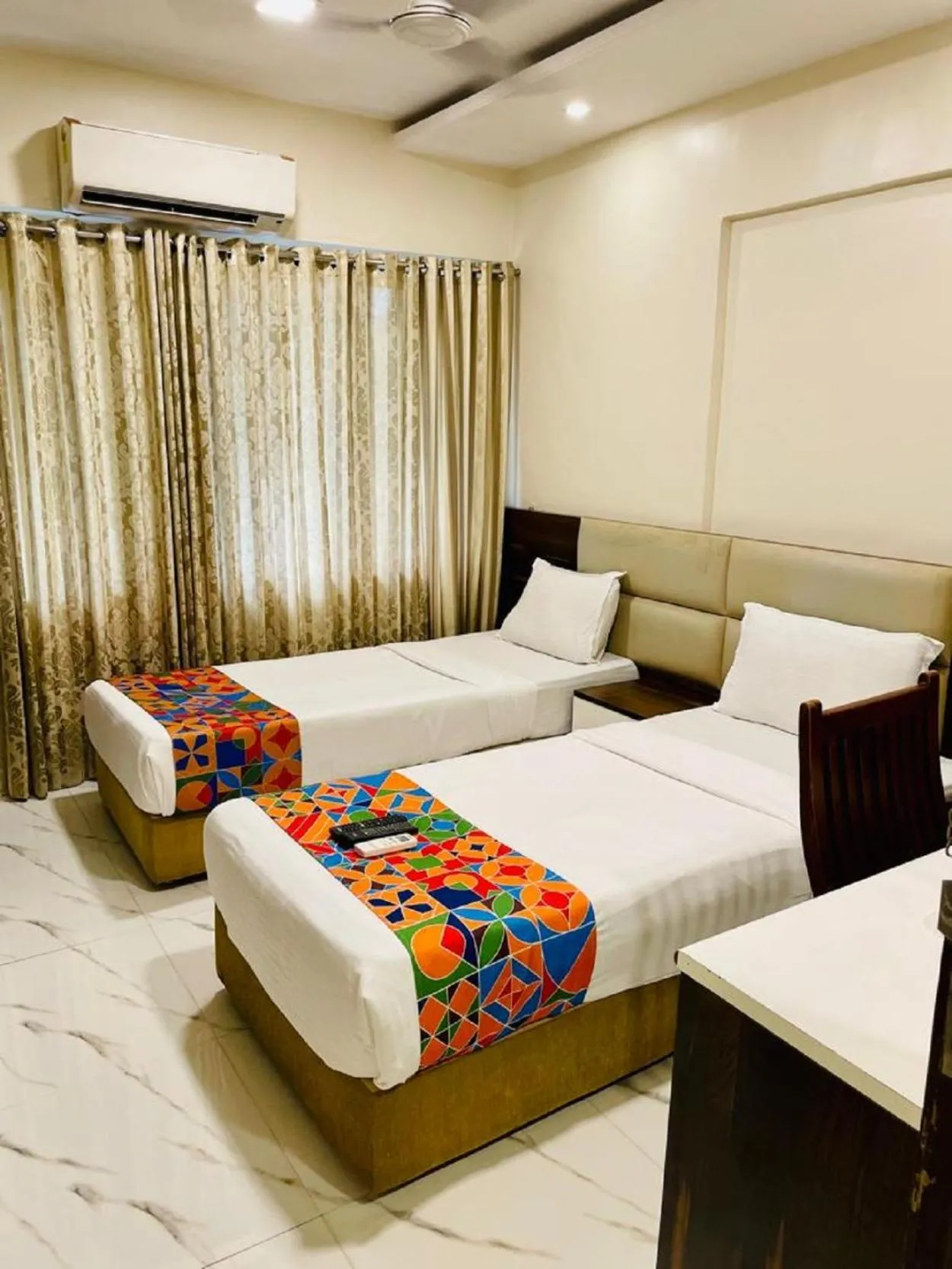 Bed in Hotel Embassy Park - BKC Mumbai