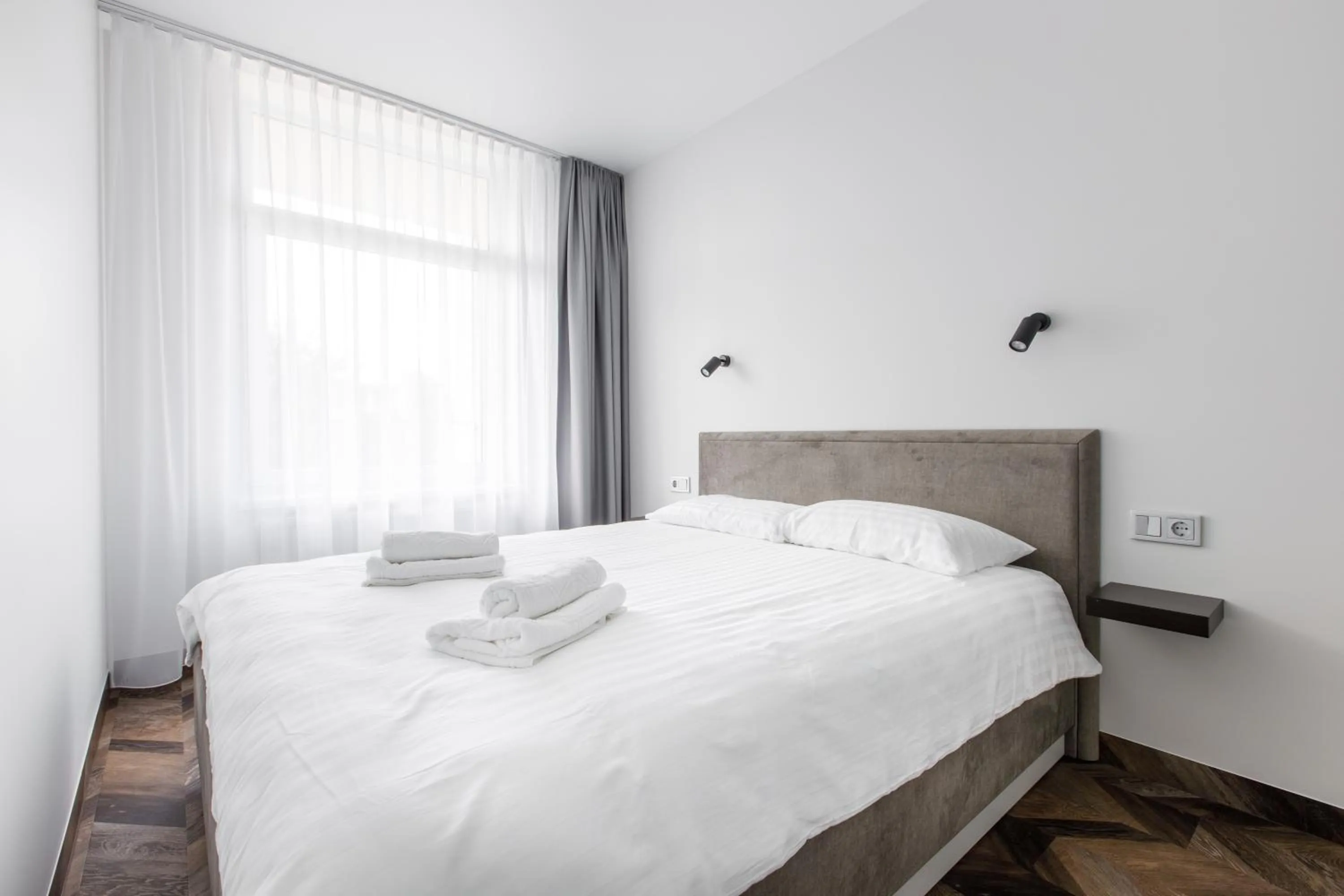 Bedroom, Bed in Seaside Central Hotel