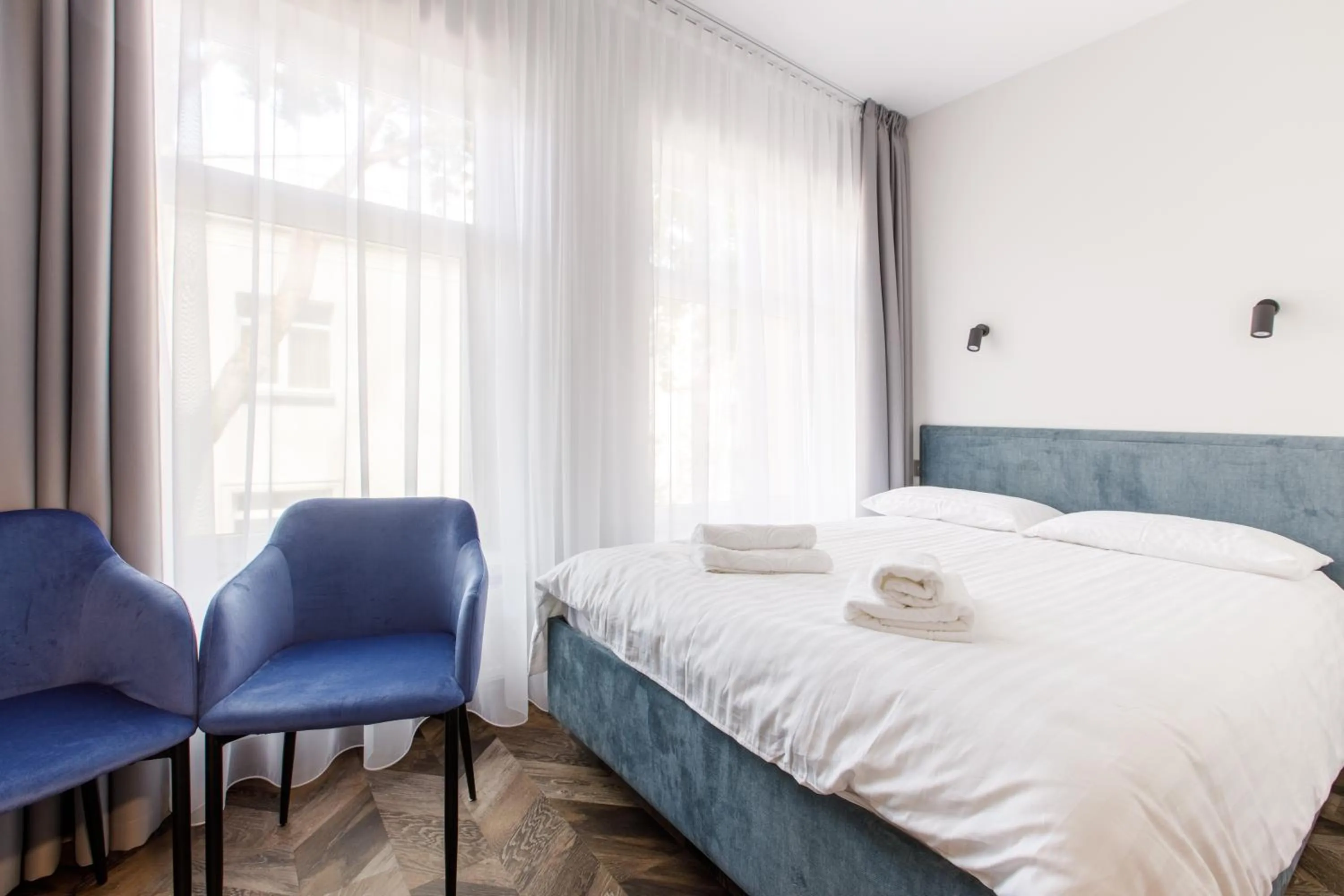 Photo of the whole room, Bed in Seaside Central Hotel