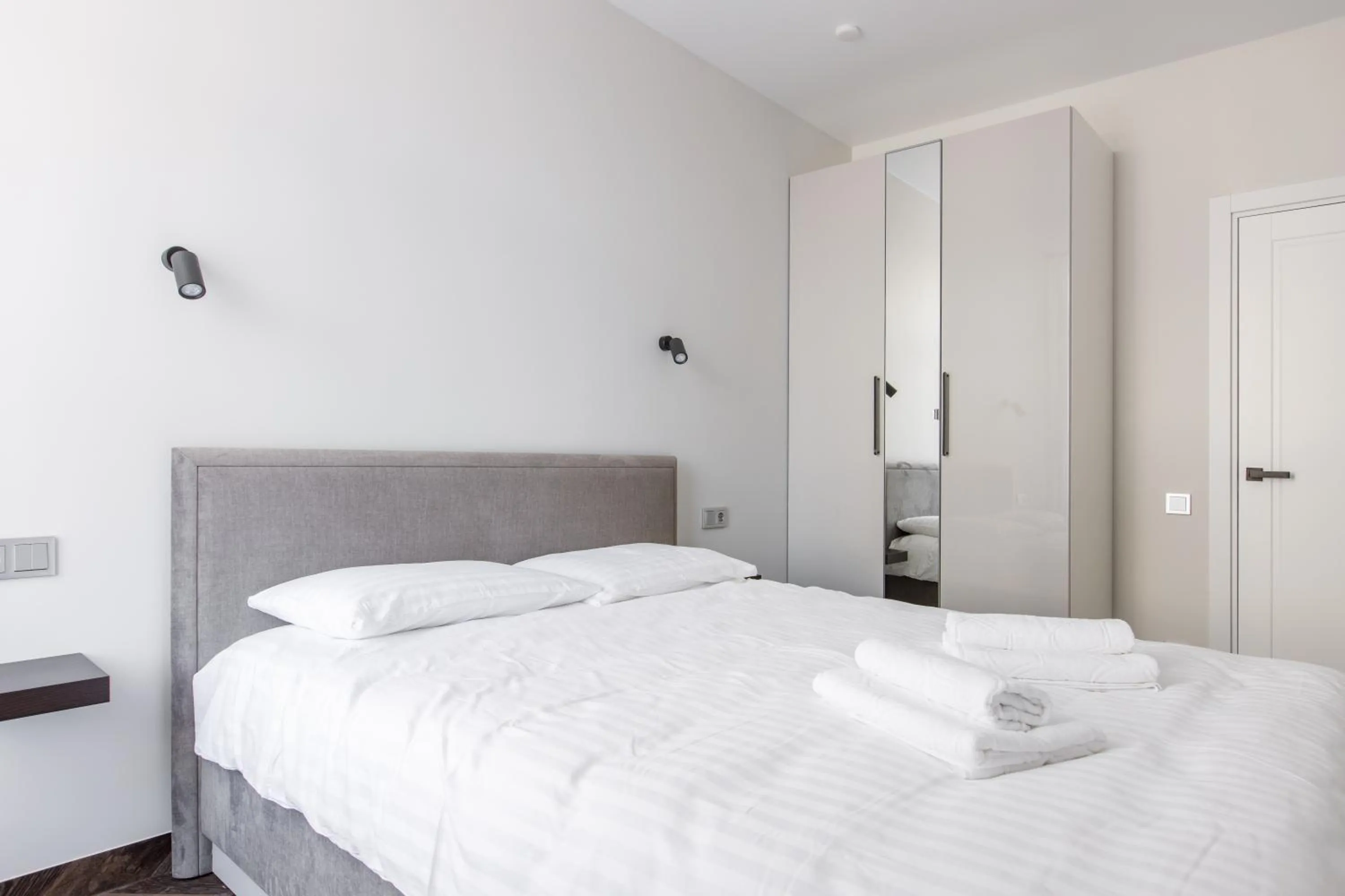 Bedroom, Bed in Seaside Central Hotel