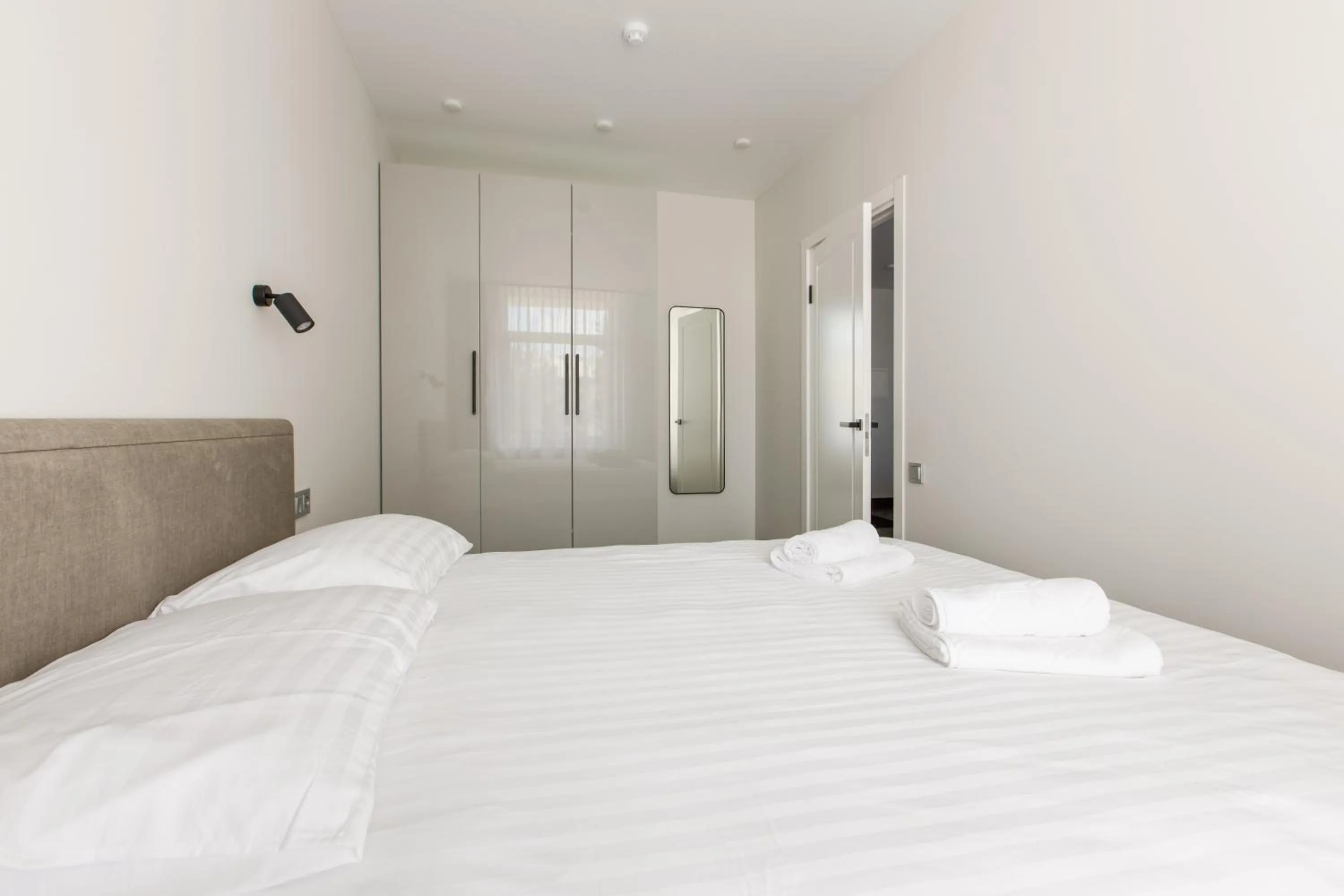 Bedroom, Bed in Seaside Central Hotel