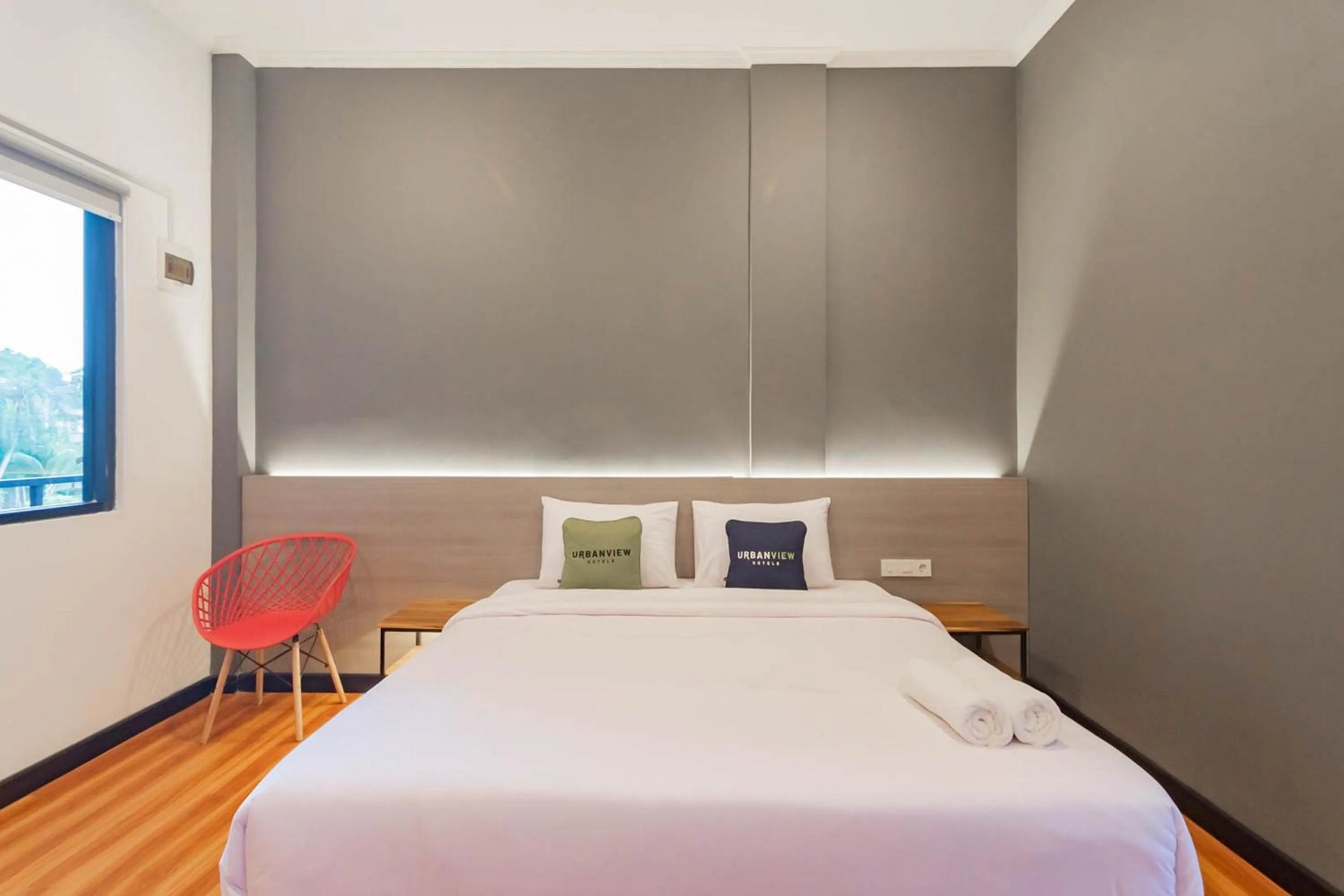 Bedroom, Bed in Urbanview Hotel Sagara Bogor