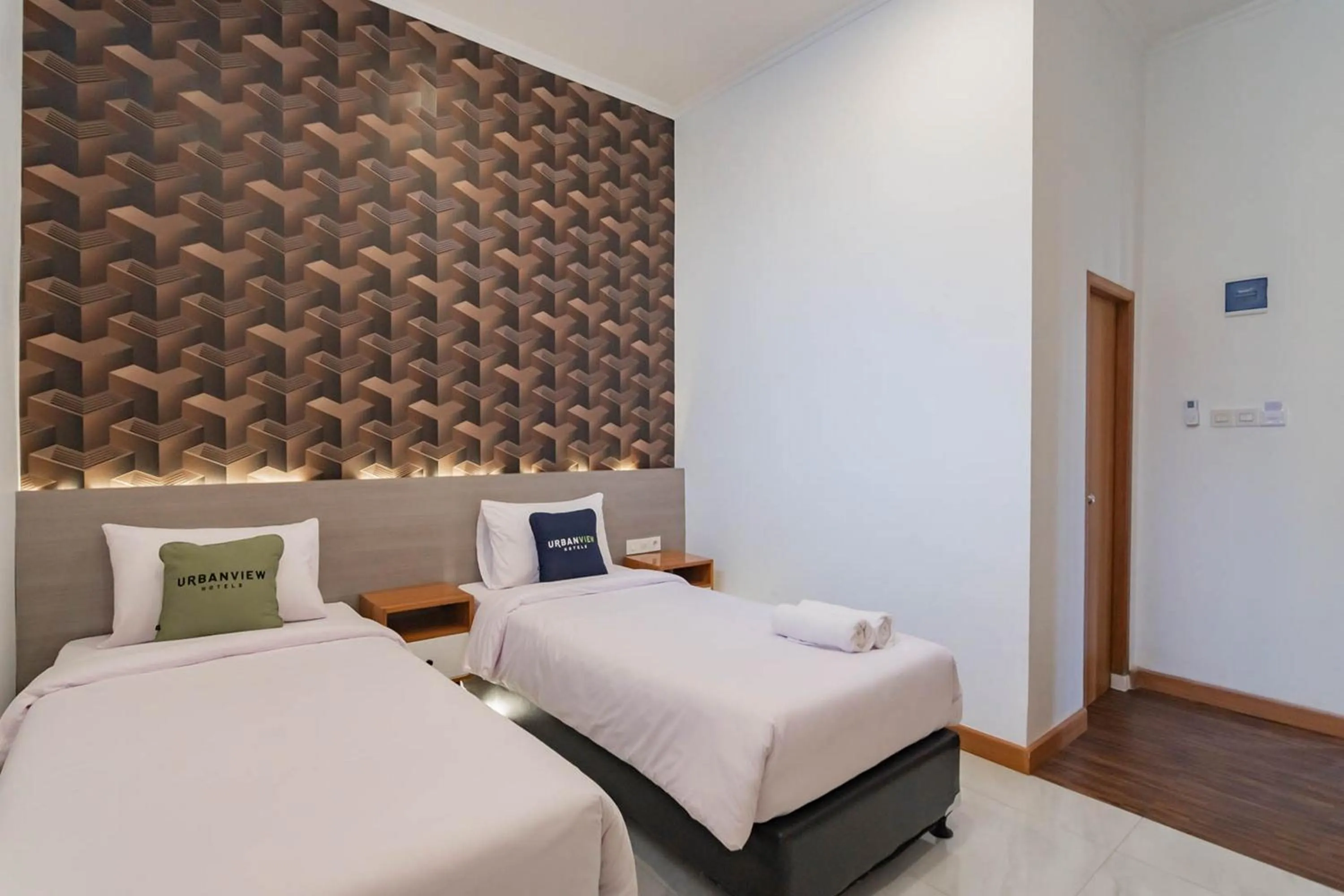 Bedroom, Bed in Urbanview Hotel Sagara Bogor