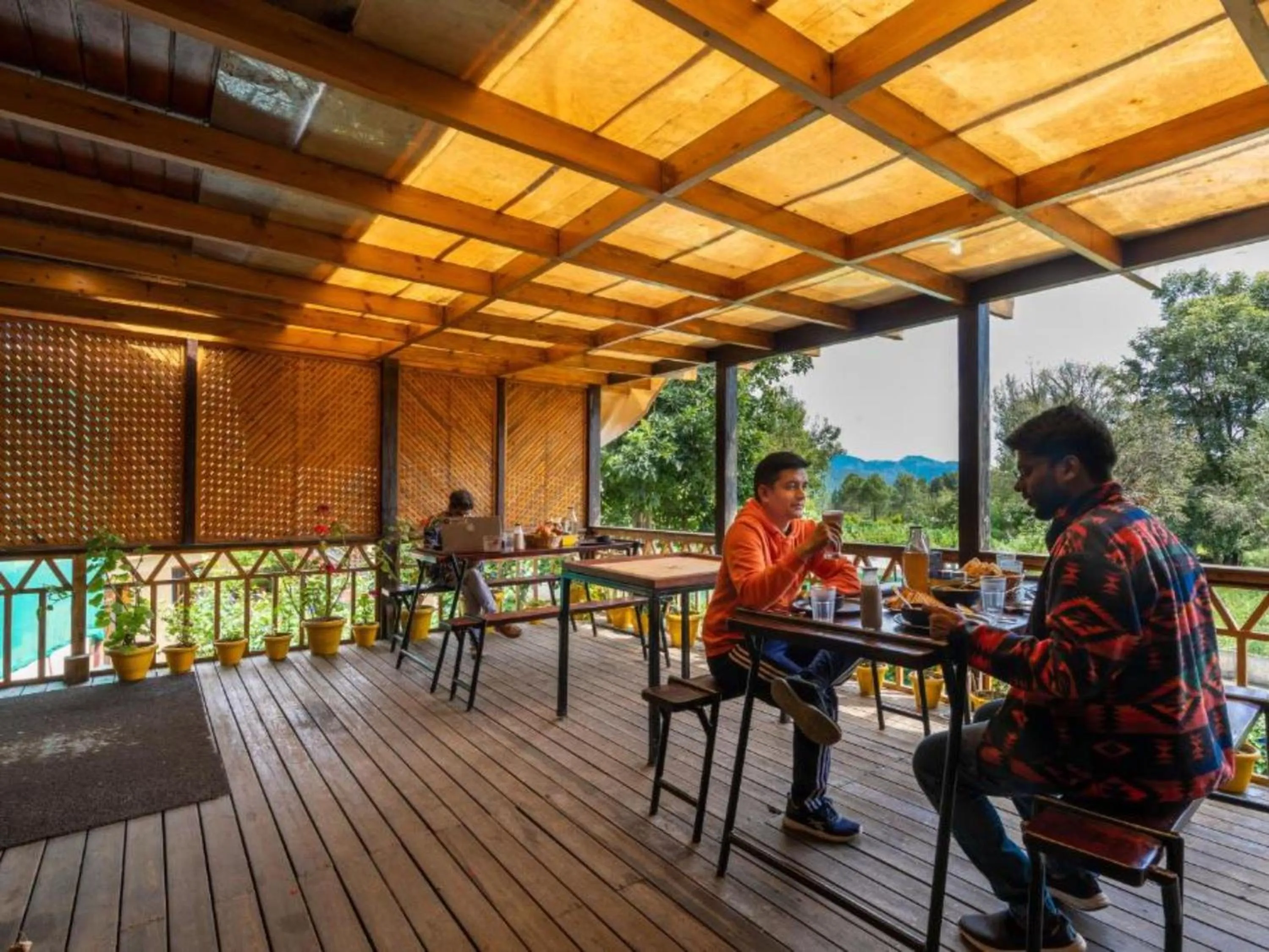 Day in The Hosteller Kasar Devi