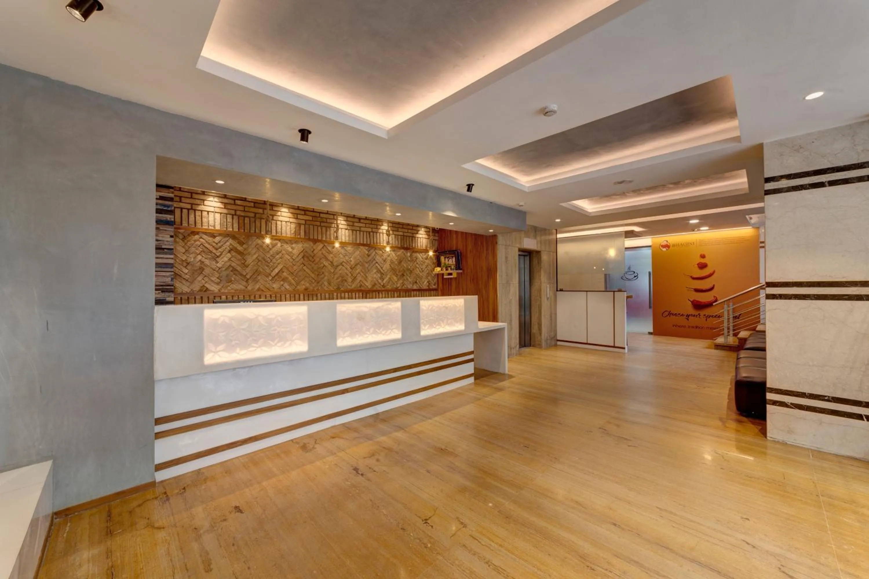 Lobby or reception in Icon Regency by Bhagini