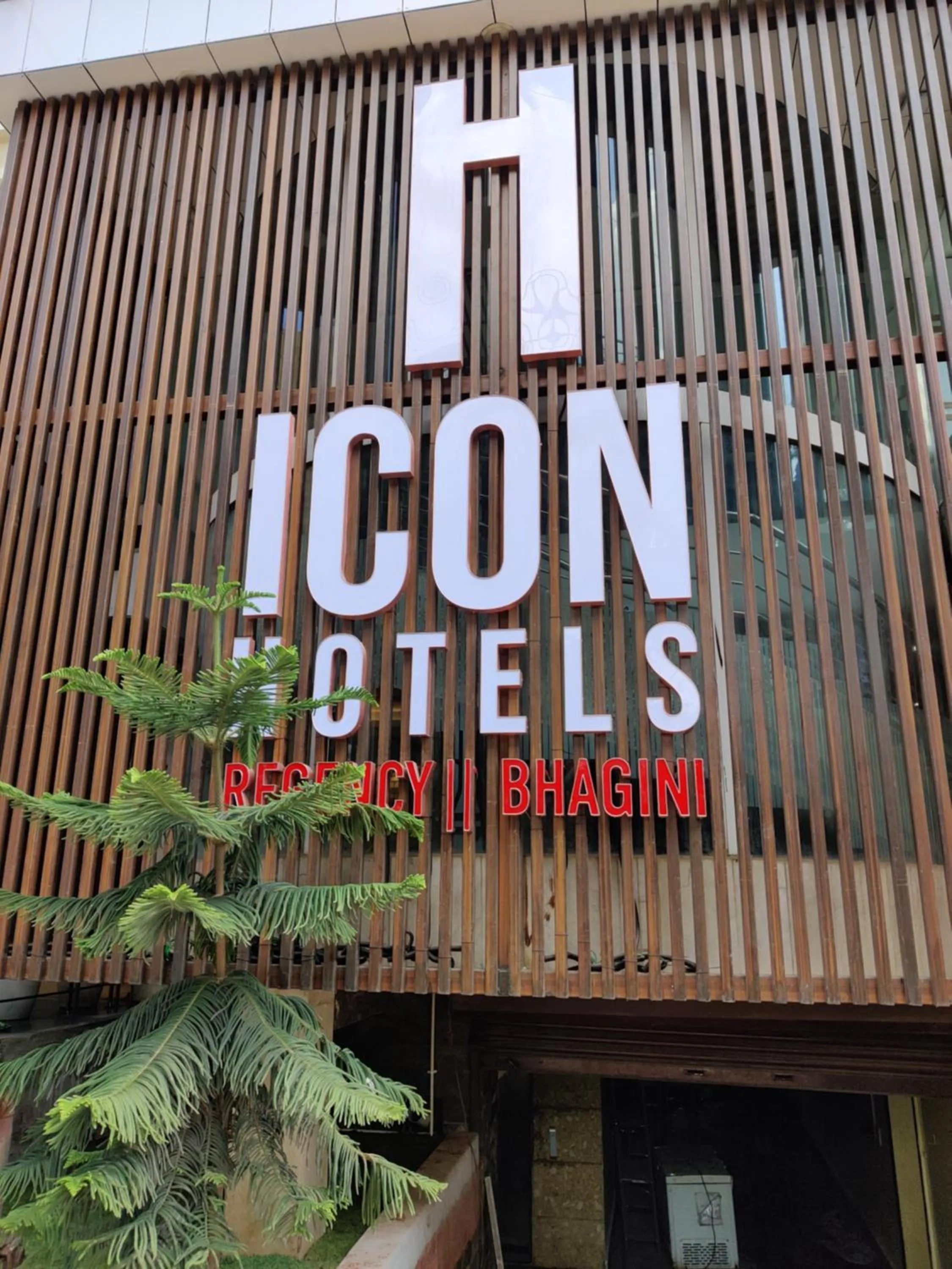 Property building in Icon Regency by Bhagini