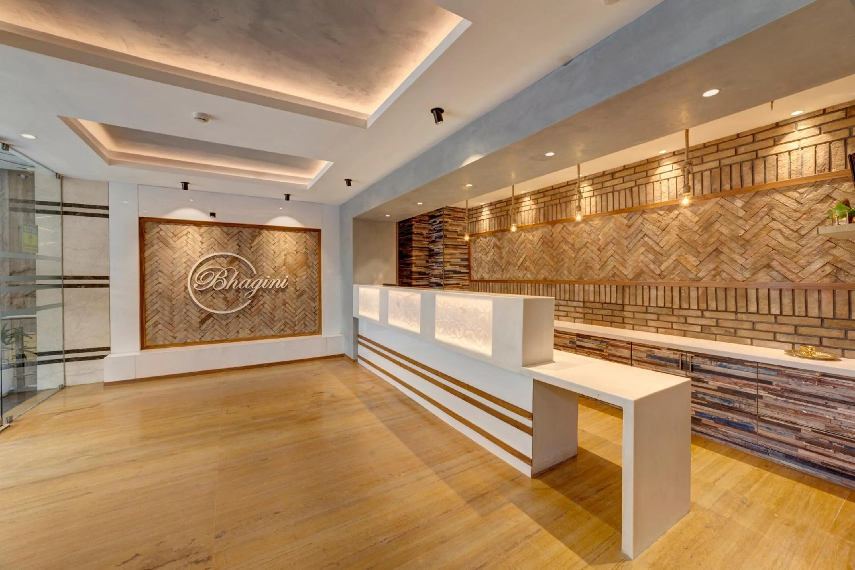 Lobby or reception in Icon Regency by Bhagini