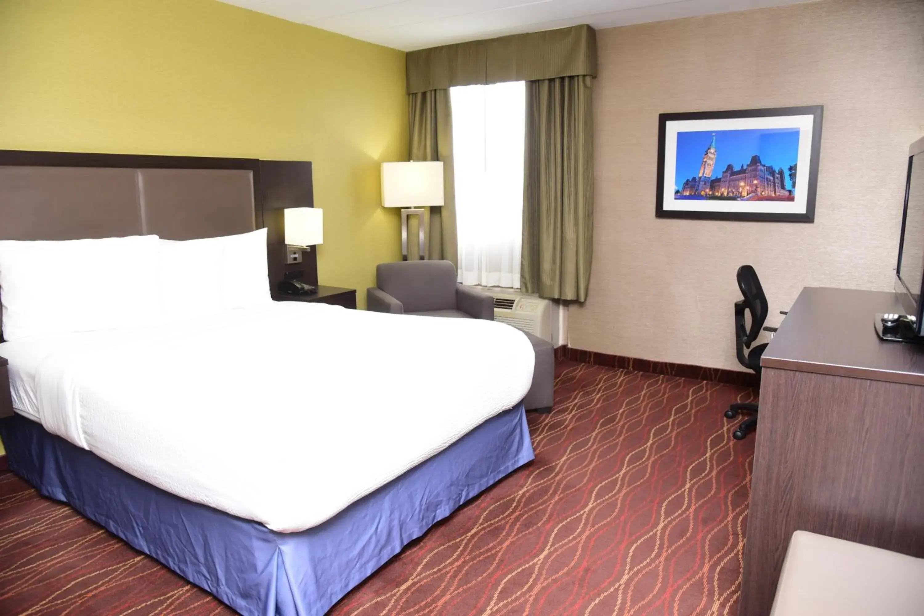 1 Queen Bed Room in Days Inn by Wyndham Ottawa 1 Queen Bed Room in Days Inn by Wyndham Ottawa