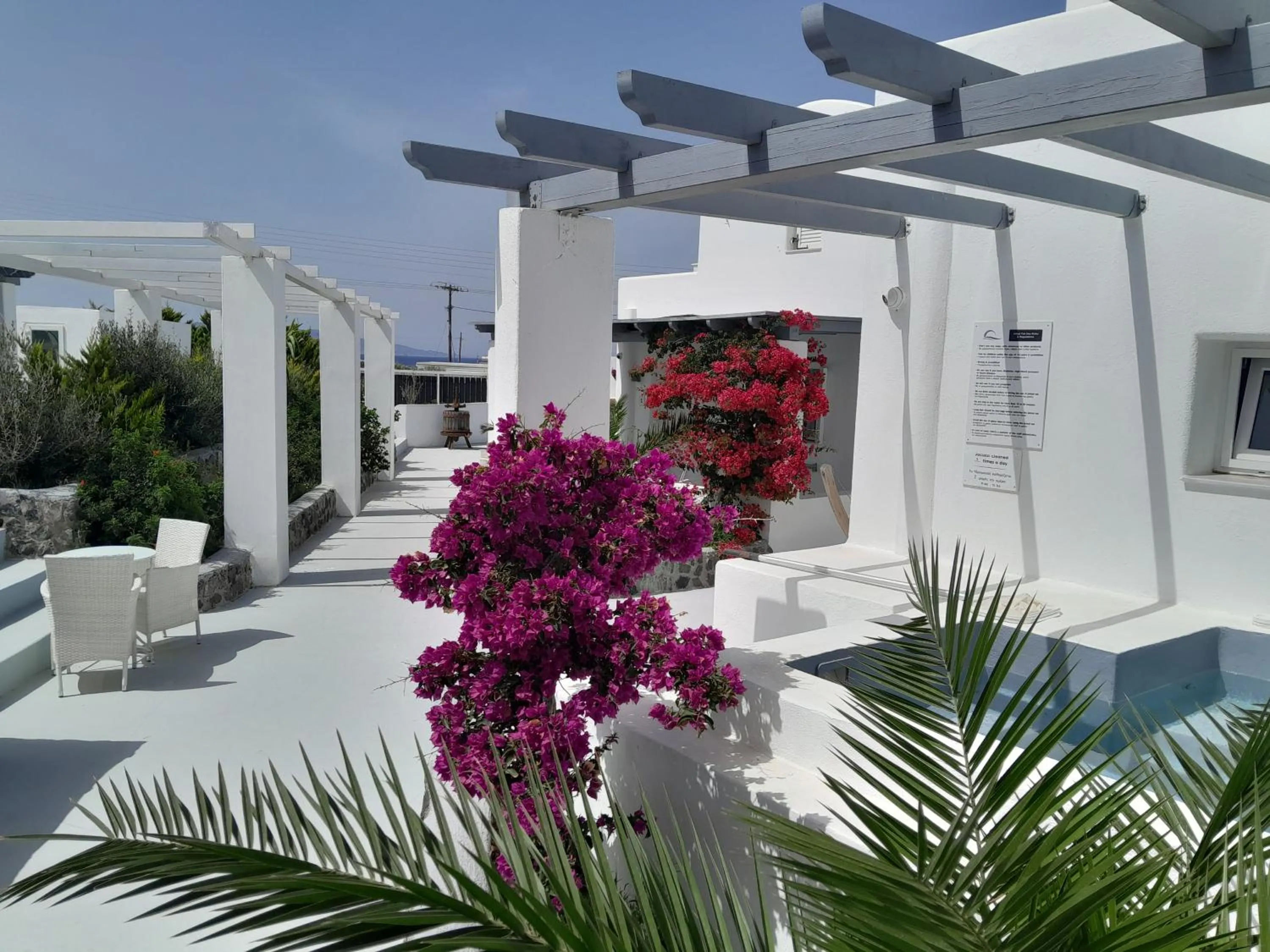 Sea paradise villas - Seaside & private jacuzzi