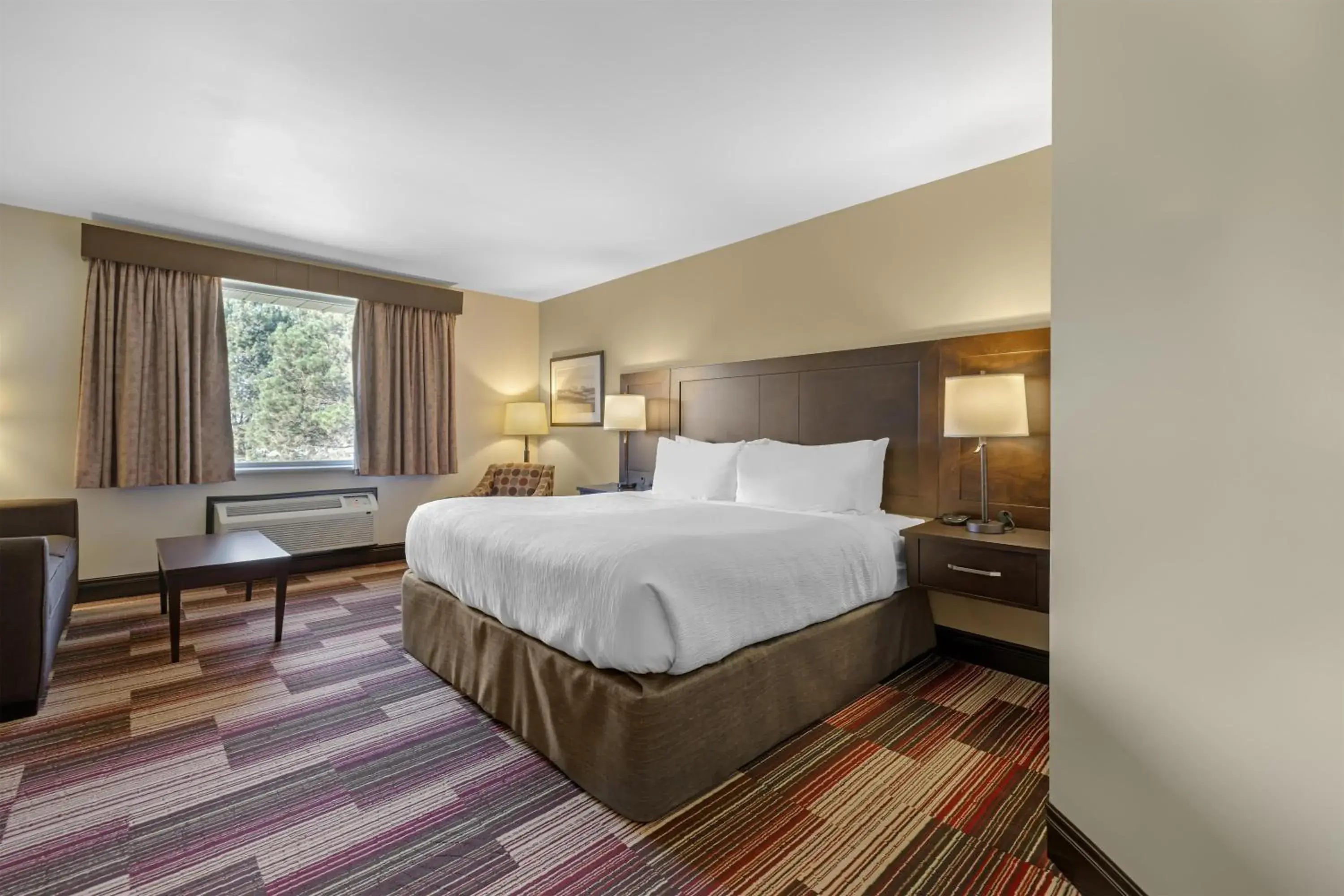King Room with Sofa Bed - Non-Smoking in Best Western Plus Stoneridge Inn & Conference Centre London Ontario King Room with Sofa Bed - Non-Smoking in Best Western Plus Stoneridge Inn & Conference Centre London Ontario