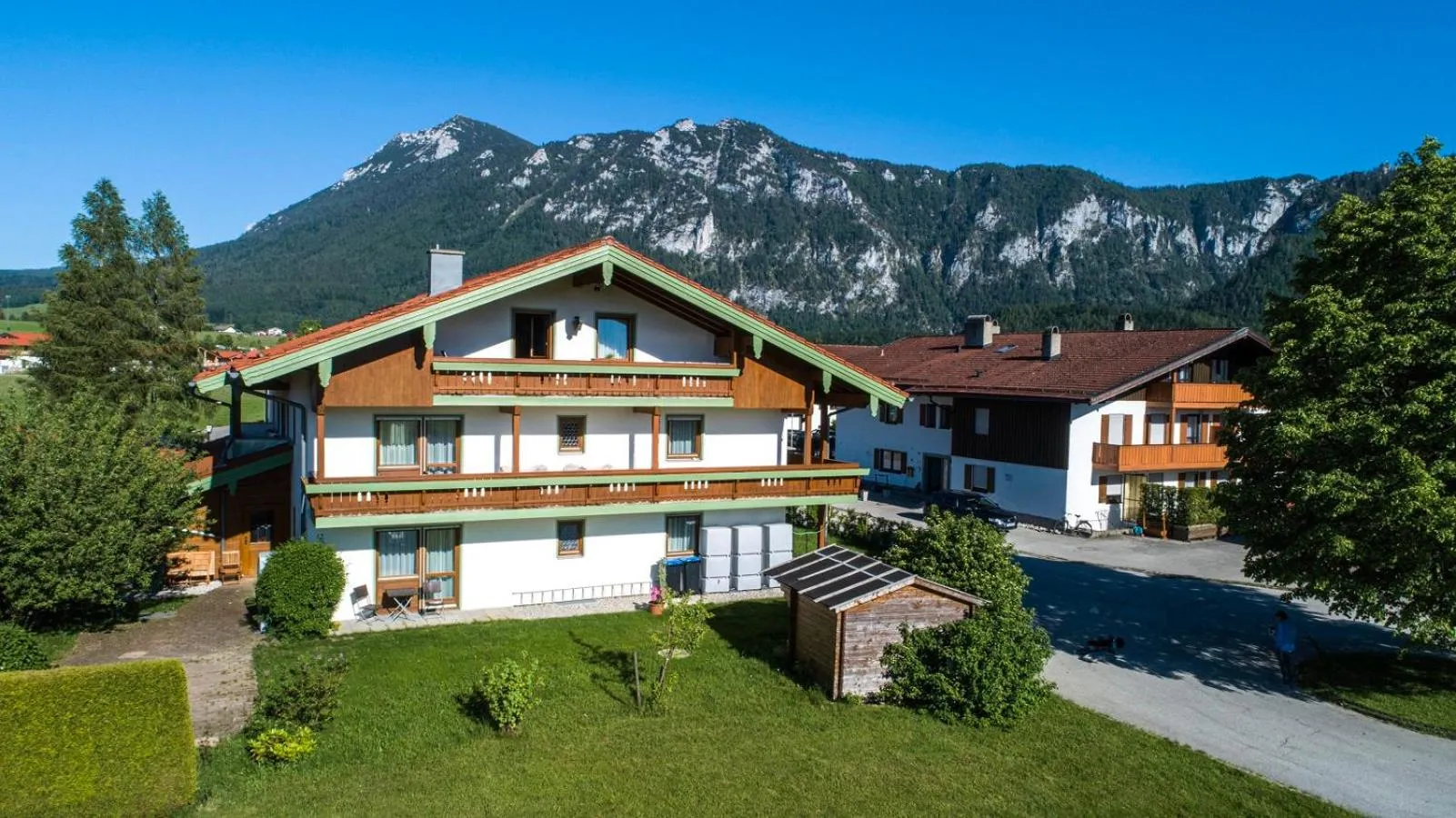 Property building in Aparthotel Chiemgaufuchs - CHIEMGAUKARTE