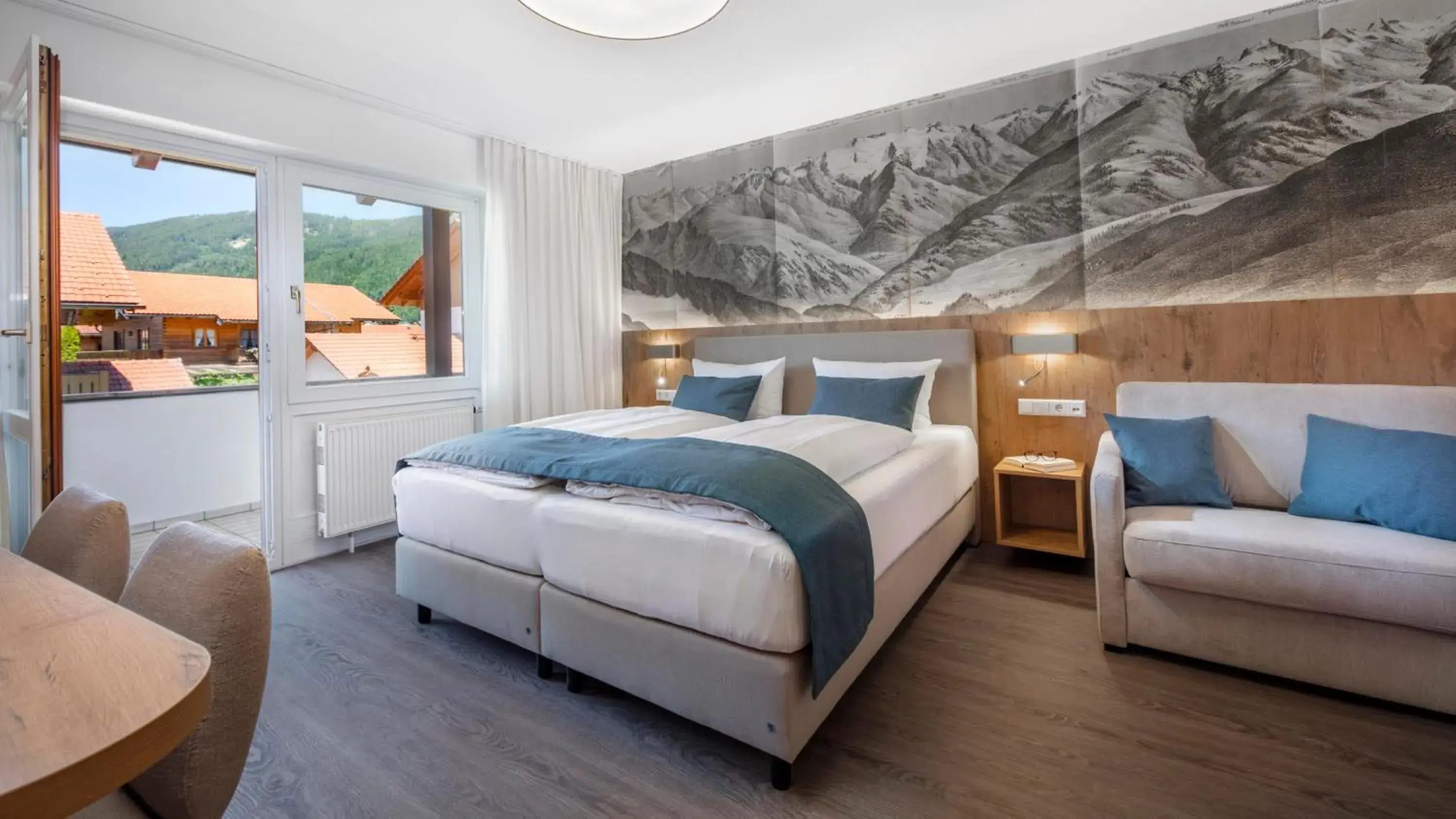 Large Double Room in Aparthotel Chiemgaufuchs - CHIEMGAUKARTE Large Double Room in Aparthotel Chiemgaufuchs - CHIEMGAUKARTE