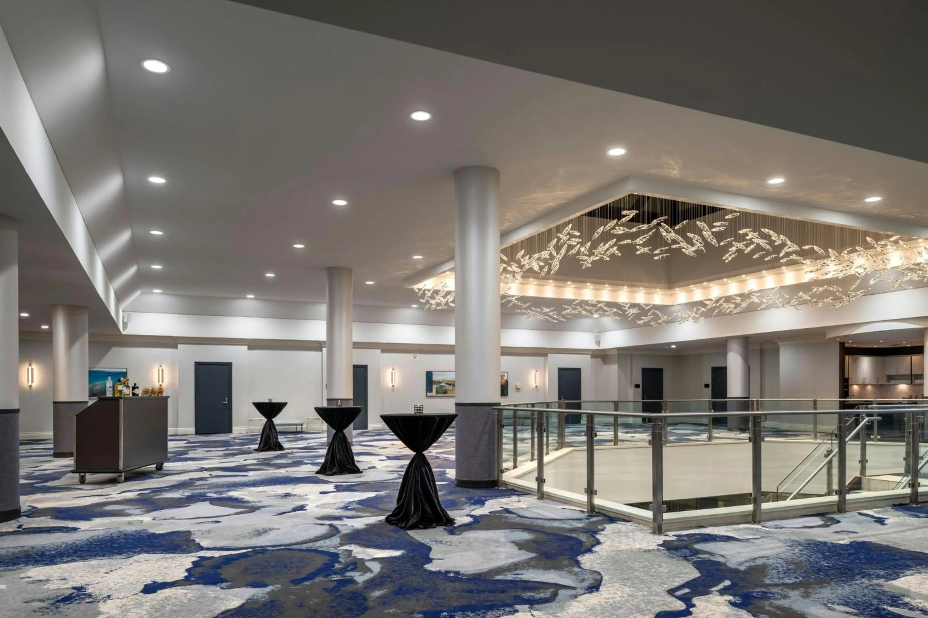 Lounge or bar in Delta Hotels by Marriott Saskatoon Downtown