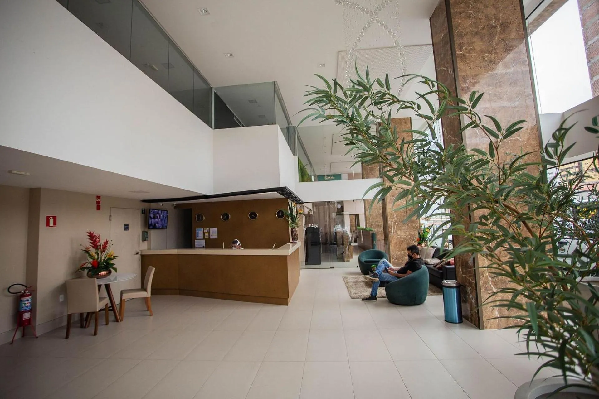 Lobby or reception in Manaíra Apart Hotel por Carpediem