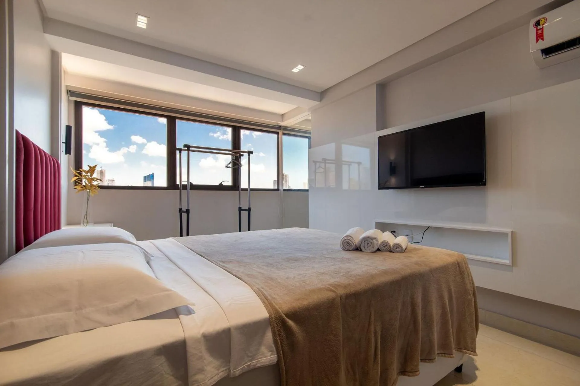 Bedroom, Bed in Manaíra Apart Hotel por Carpediem