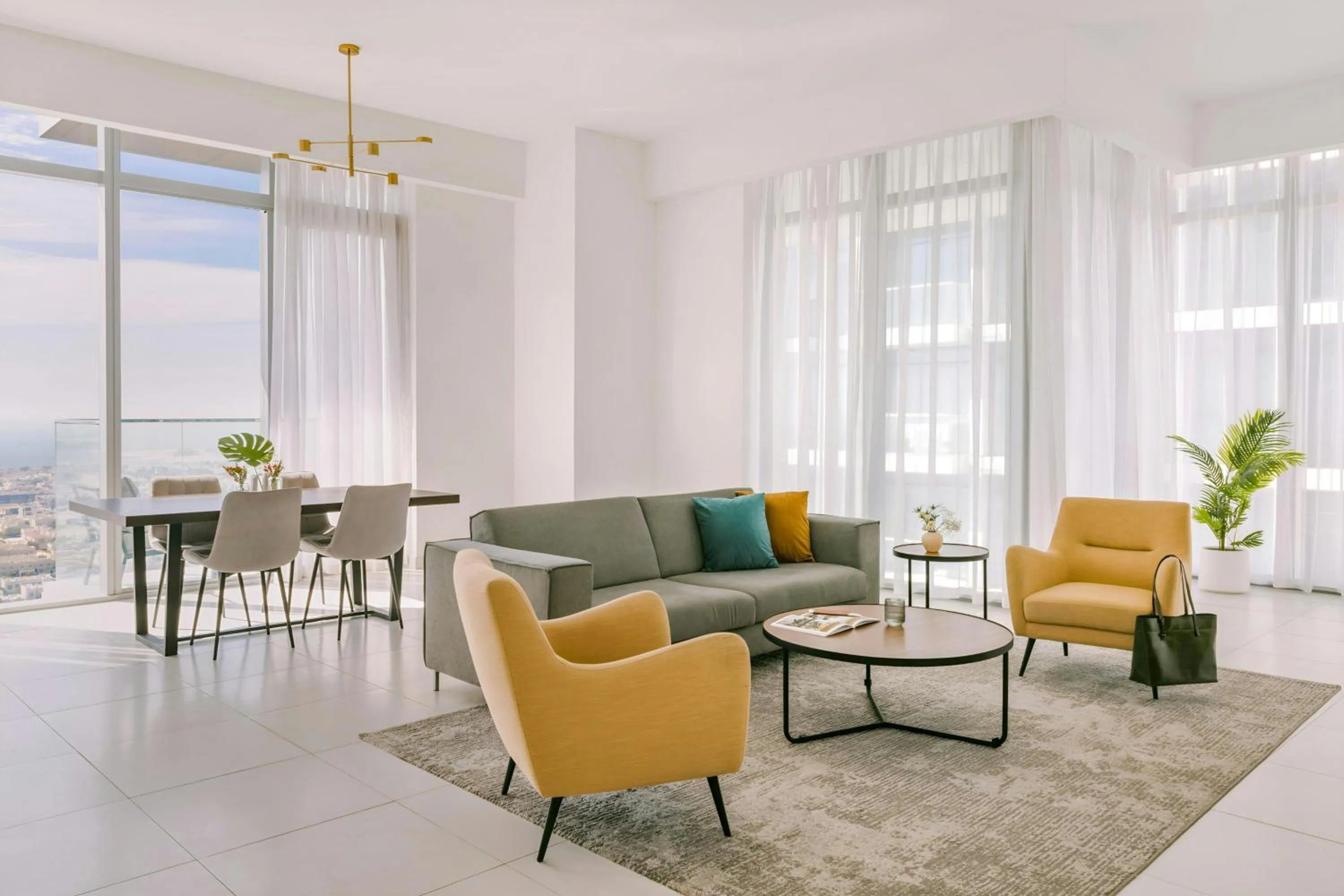 Living room in Sonder by Marriott Bonvoy Downtown Towers Apartments