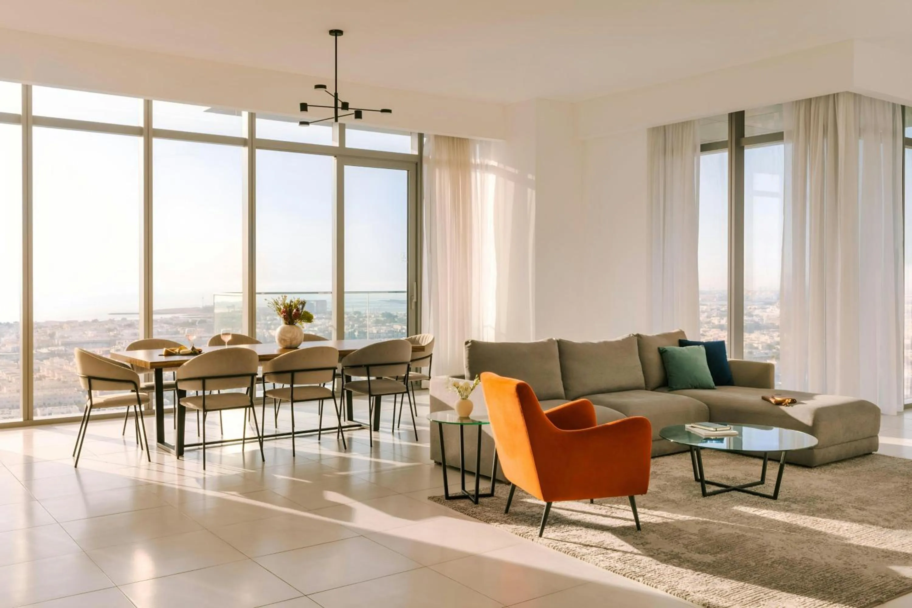 Living room in Sonder by Marriott Bonvoy Downtown Towers Apartments