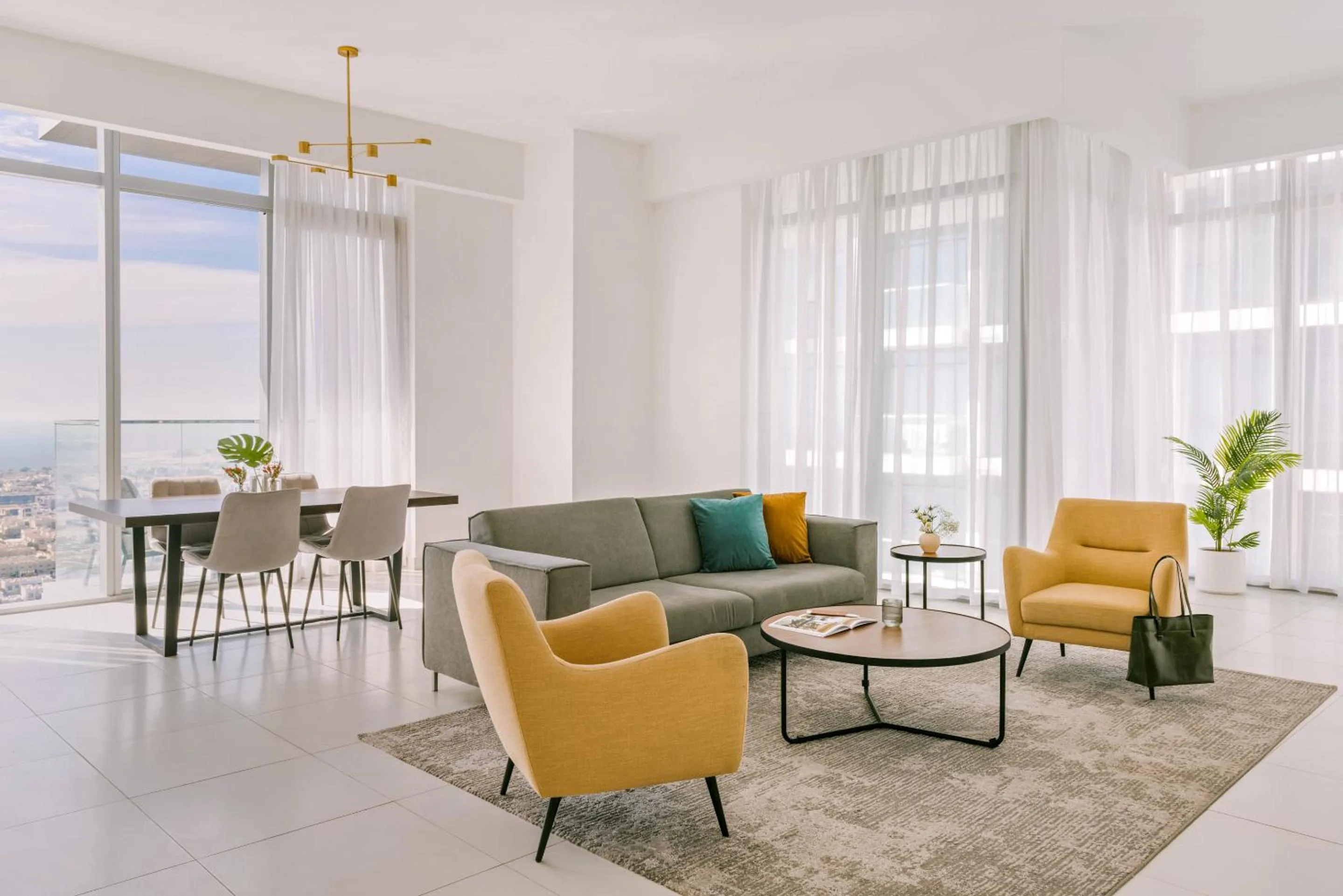 Apartment with Sea View in Sonder Downtown Towers