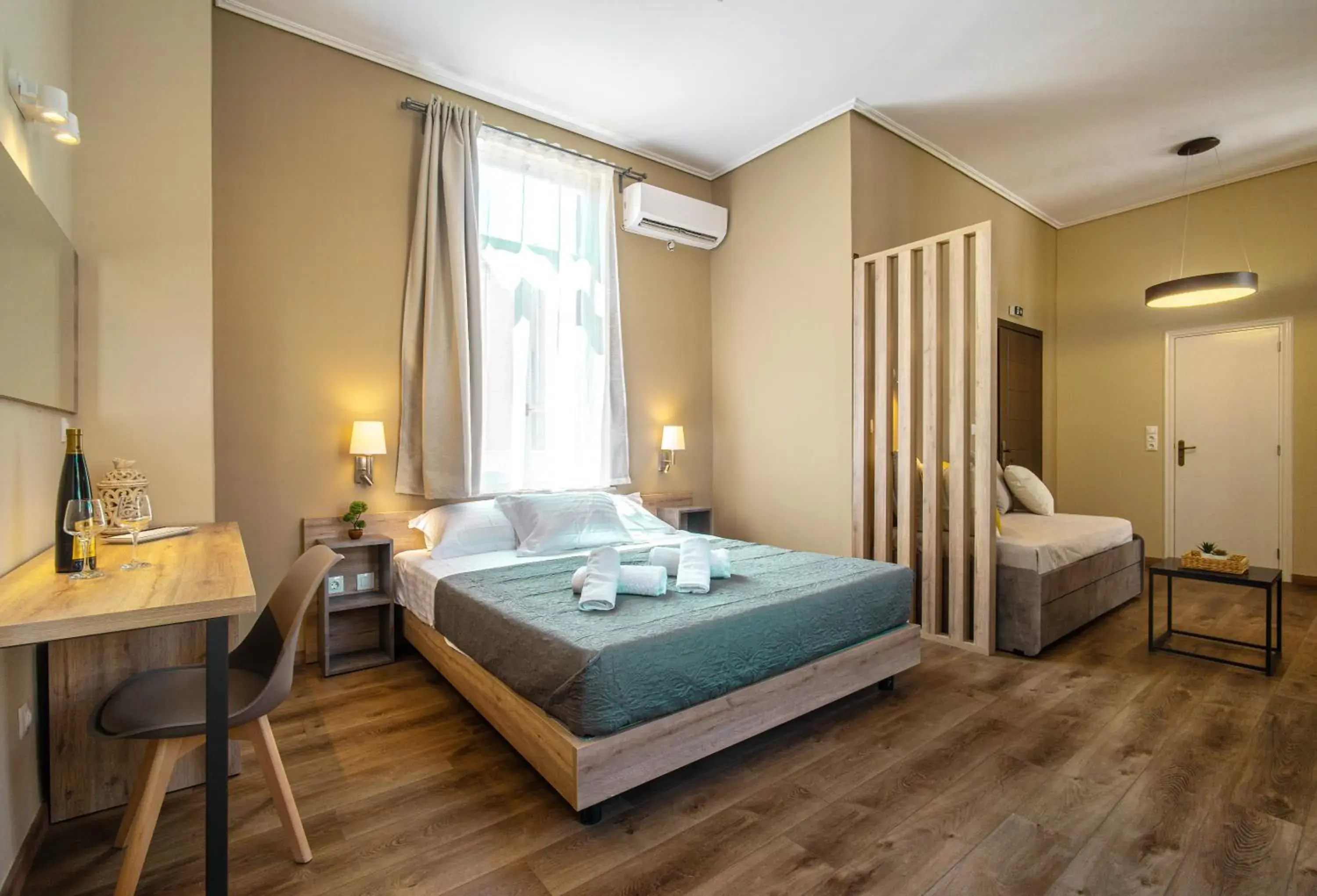 Superior Quadruple Room in Karma Athens Superior Quadruple Room in Karma Athens