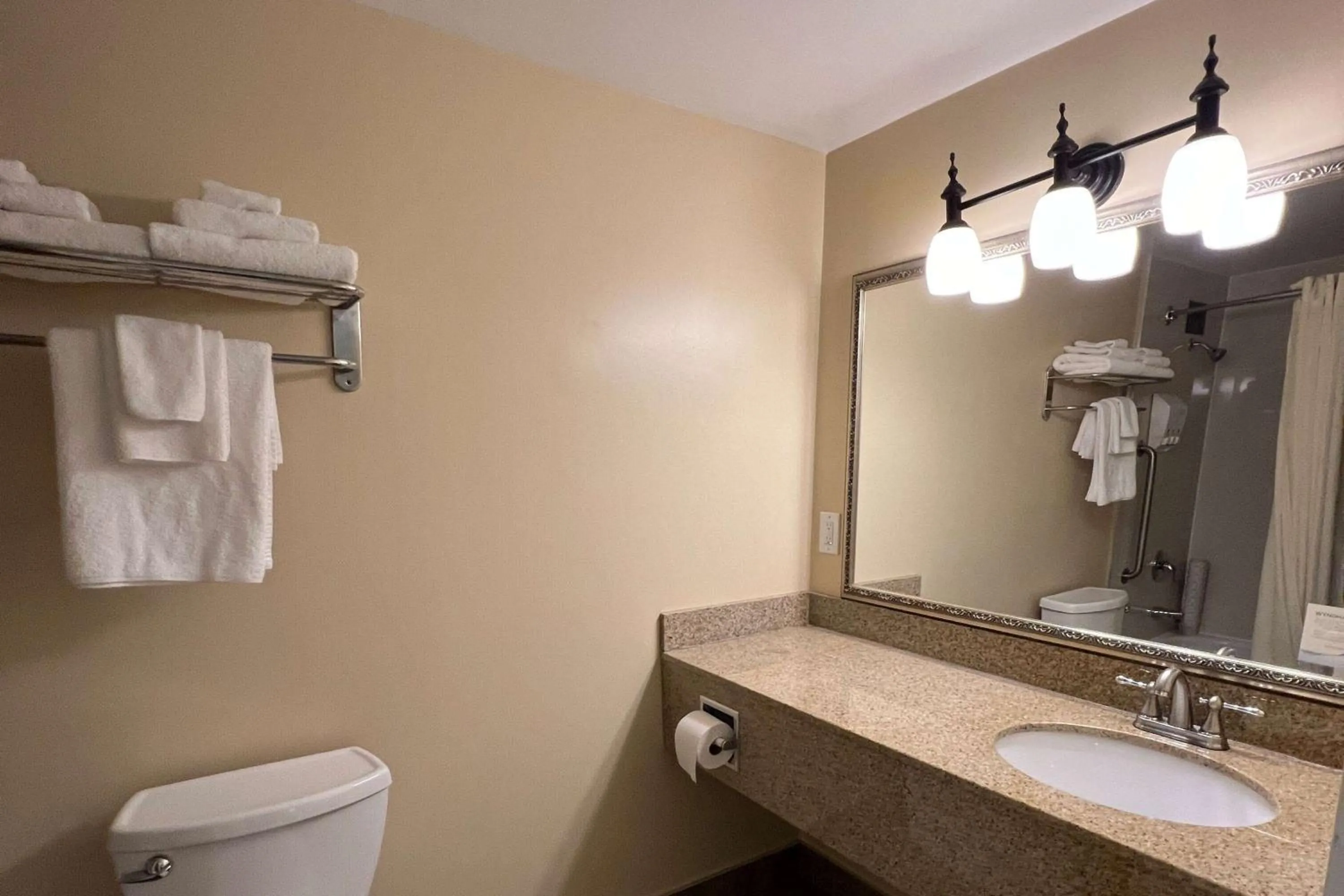 Photo of the whole room in Ramada by Wyndham London