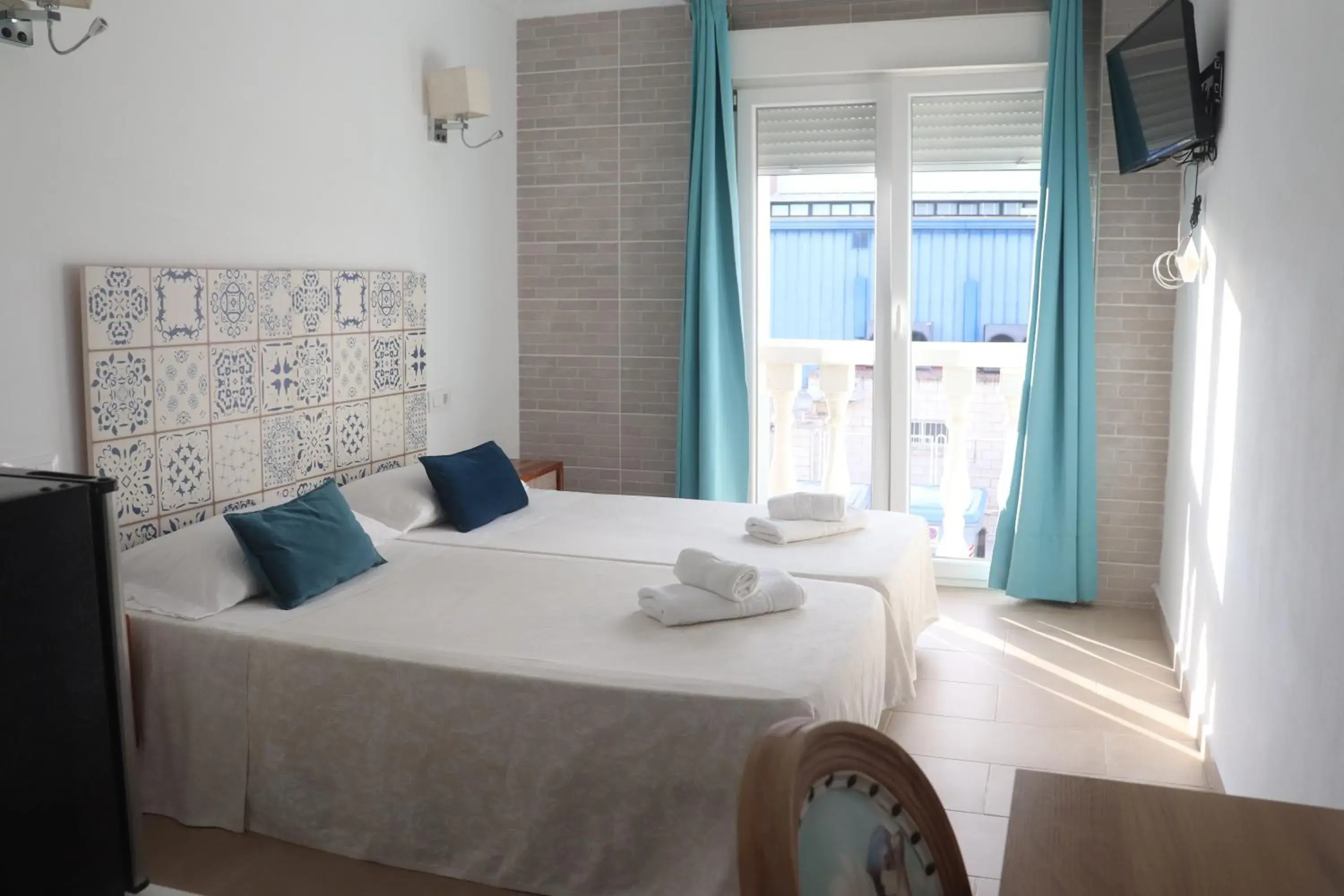 Twin Room in Hotel CALPE Twin Room in Hotel CALPE