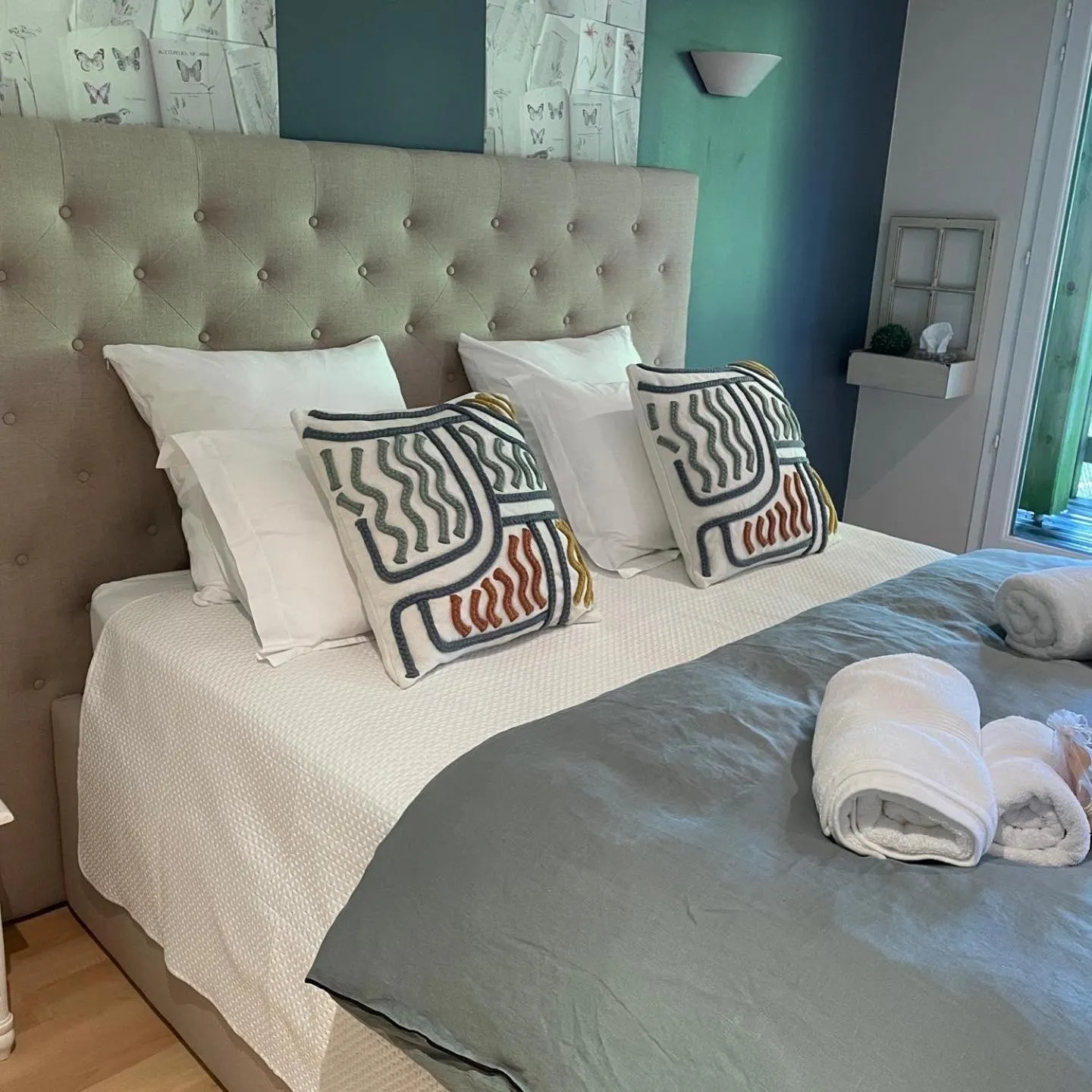 Bed in Le Maine N 5 - FLÉAC ANGOULEME - Suite Tilleul