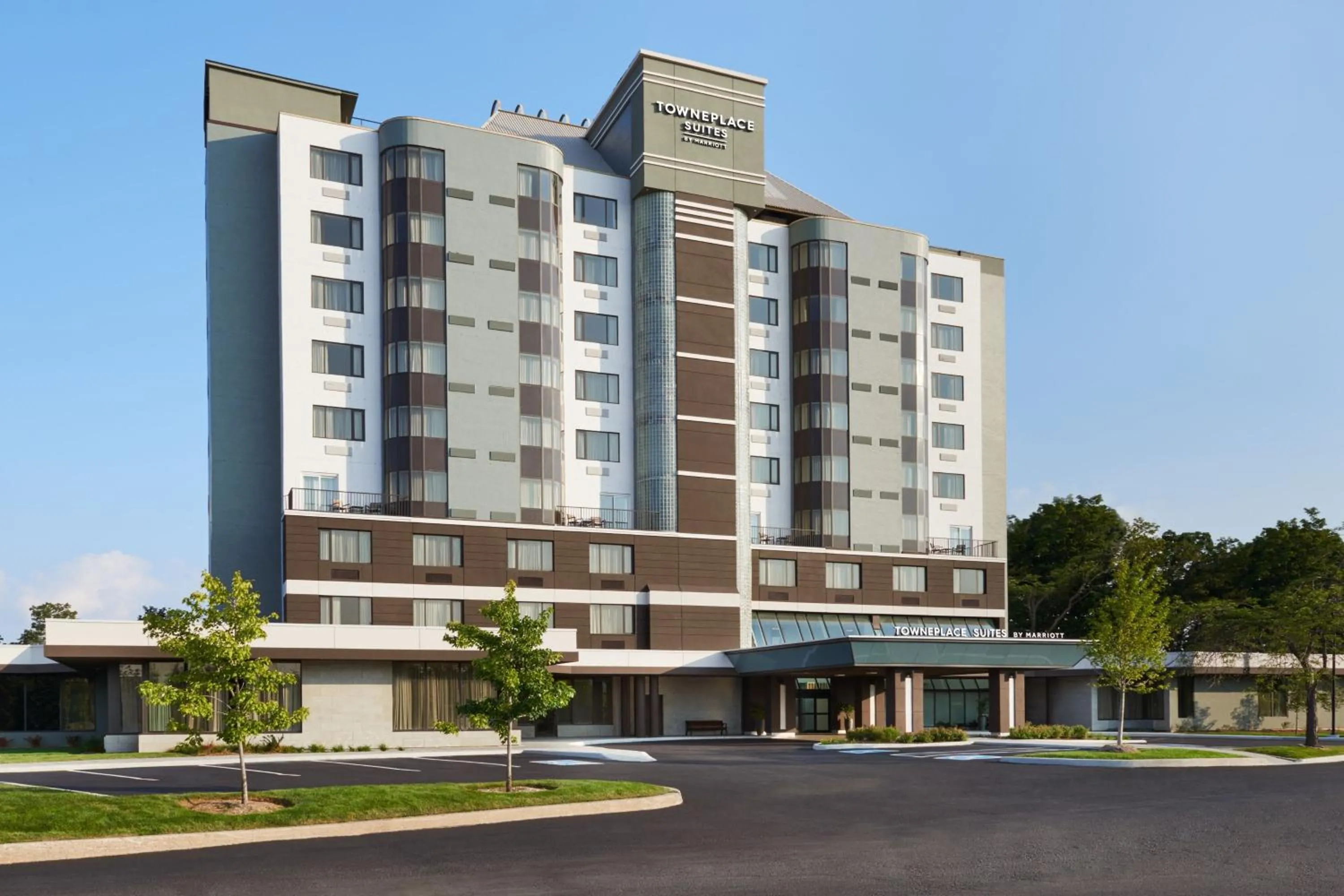 Property building in TownePlace Suites by Marriott Toronto Oakville