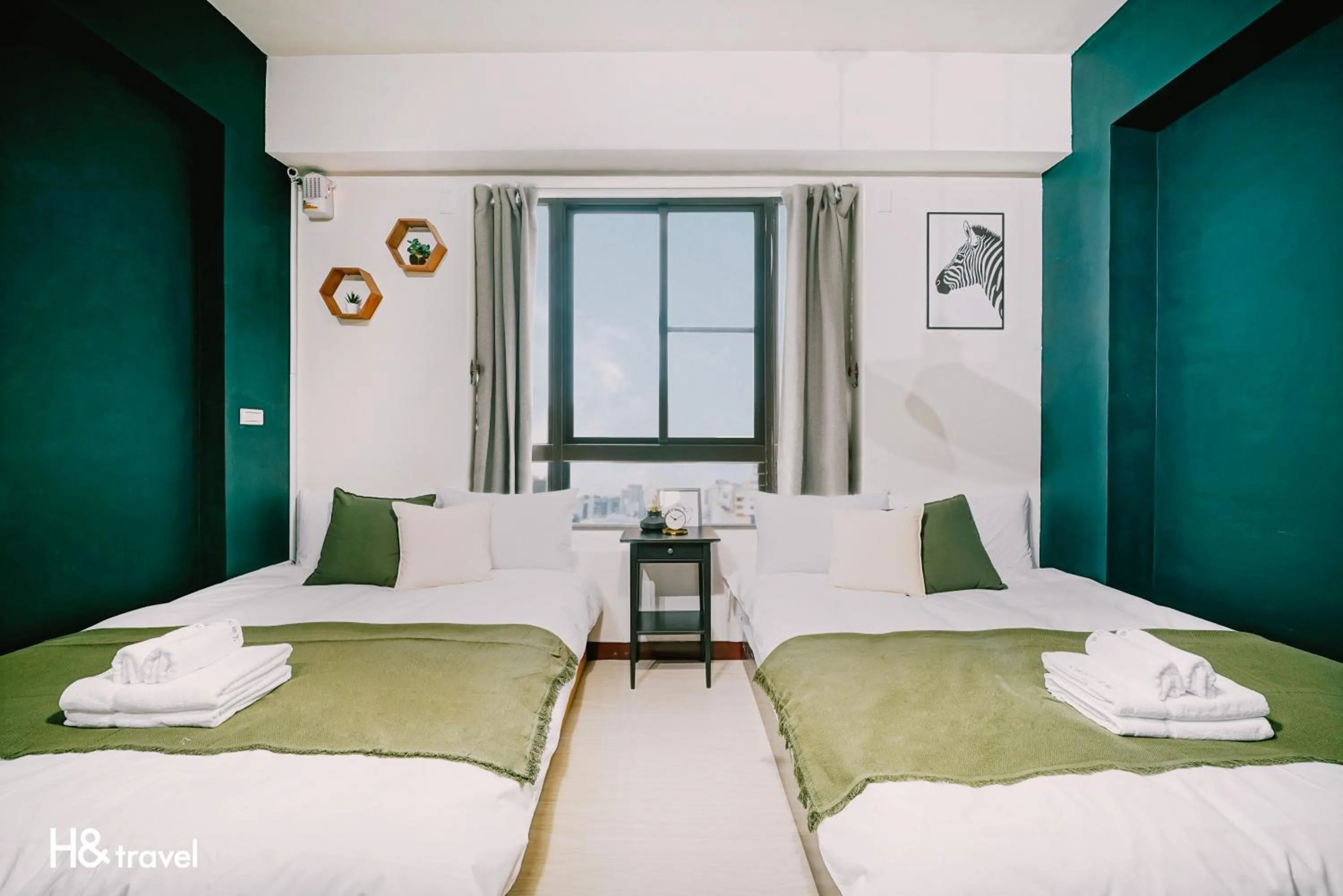 On site, Bed in Tainan Sleepie Inn