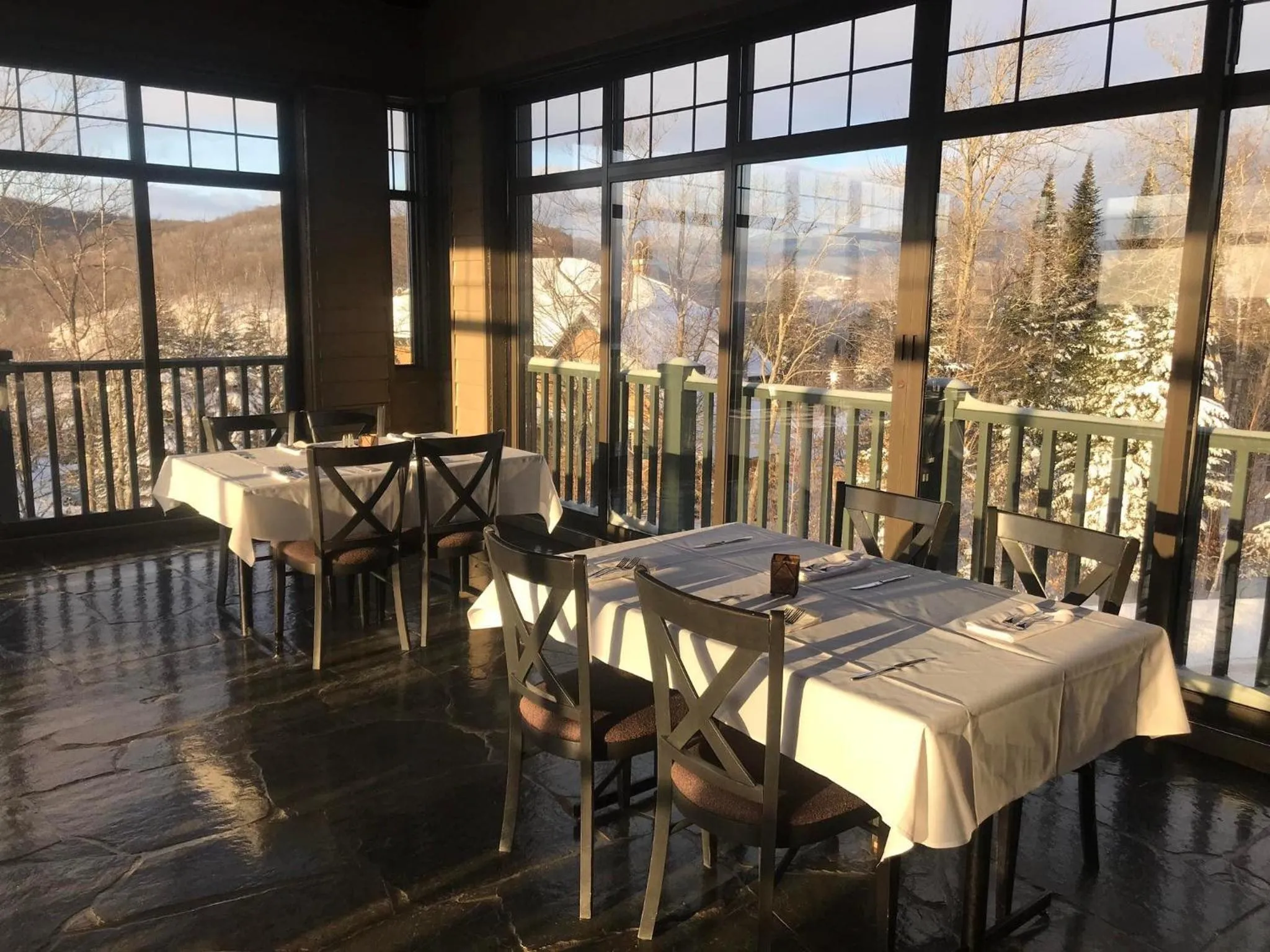 Restaurant/places to eat in Cap Tremblant Mountain Resort