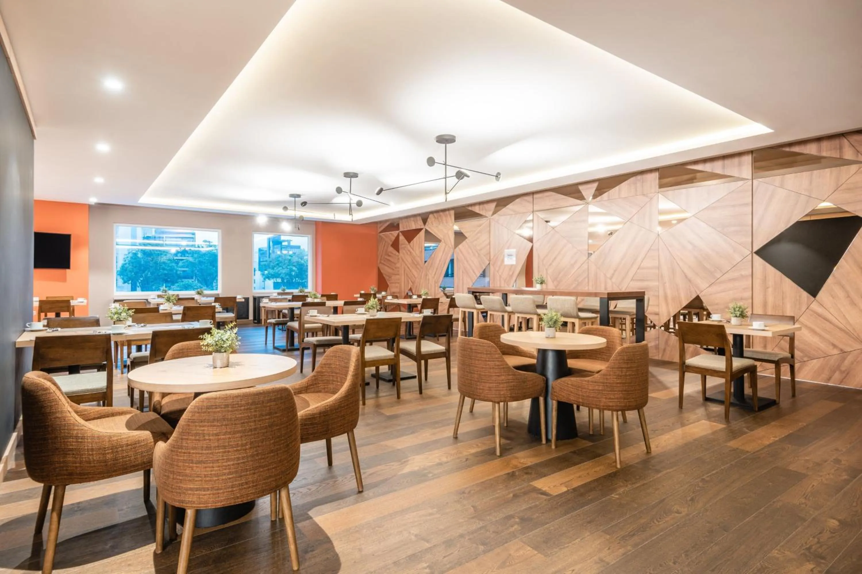 Restaurant/places to eat in Residence Inn by Marriott Bogota