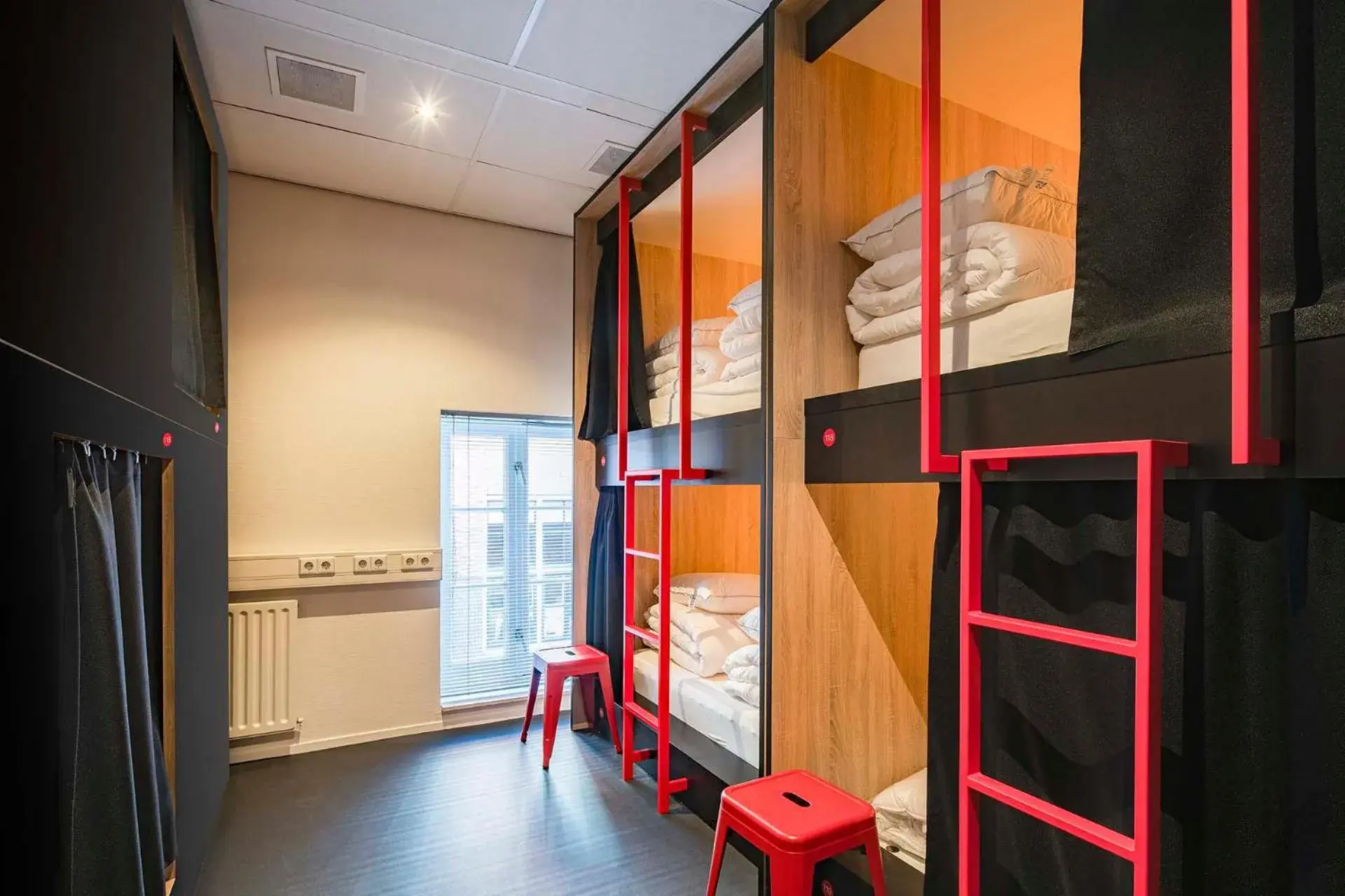 Bed in 6-Bed Mixed Dormitory Room in City Trip Hostels Amsterdam-Purmerend Bed in 6-Bed Mixed Dormitory Room in City Trip Hostels Amsterdam-Purmerend