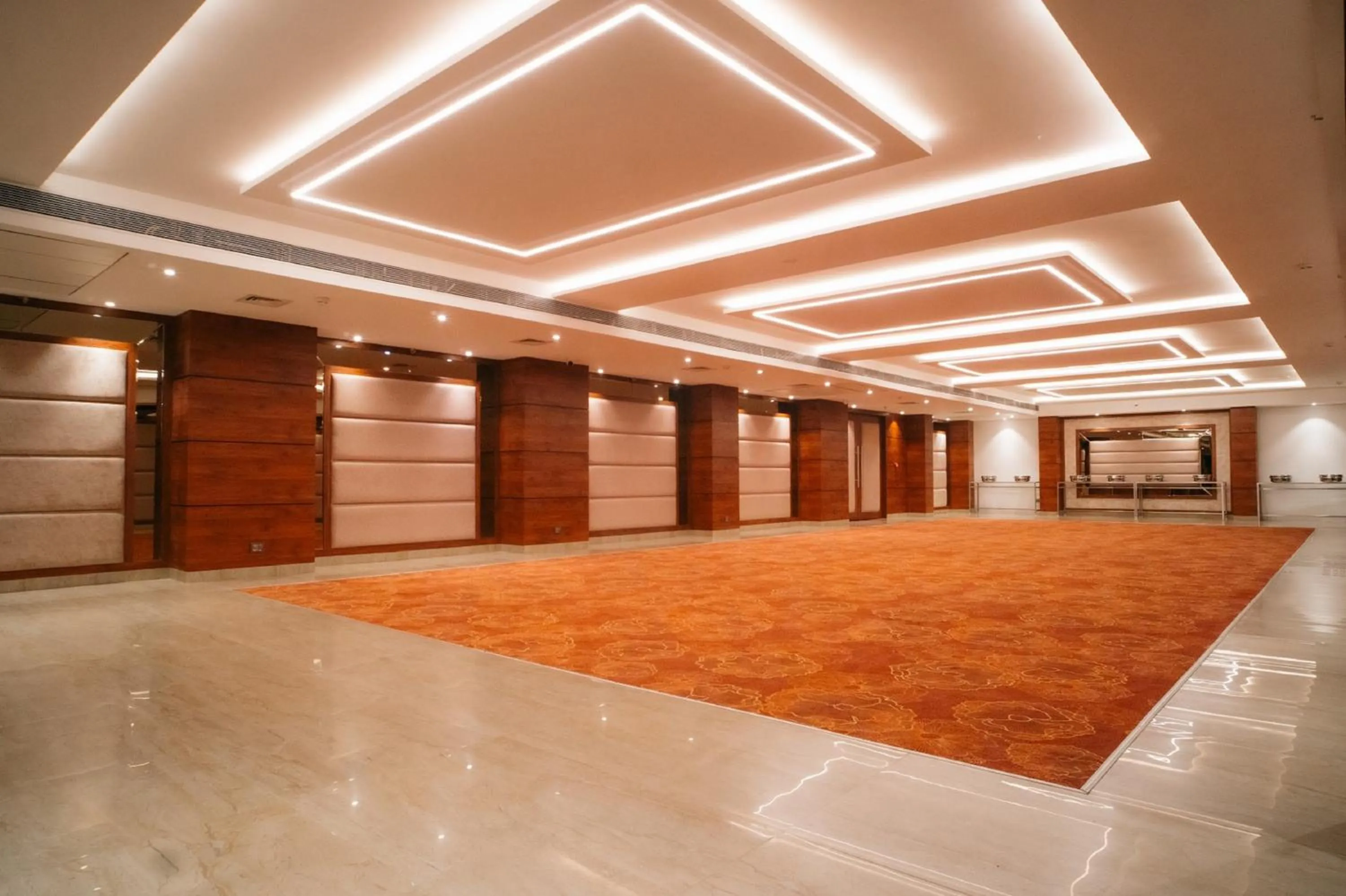 Banquet/Function facilities in Playotel Premier Vijay Nagar