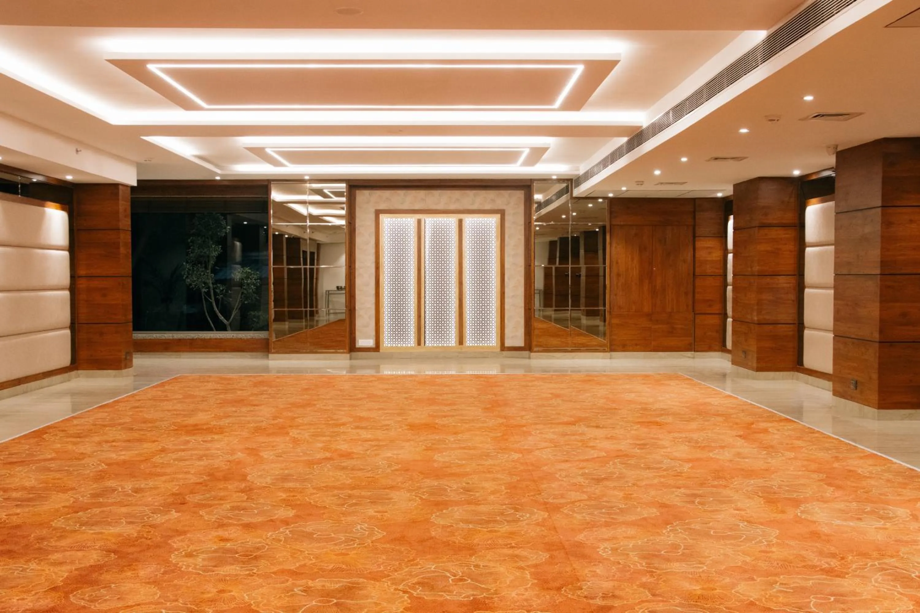 Banquet/Function facilities in Playotel Premier Vijay Nagar