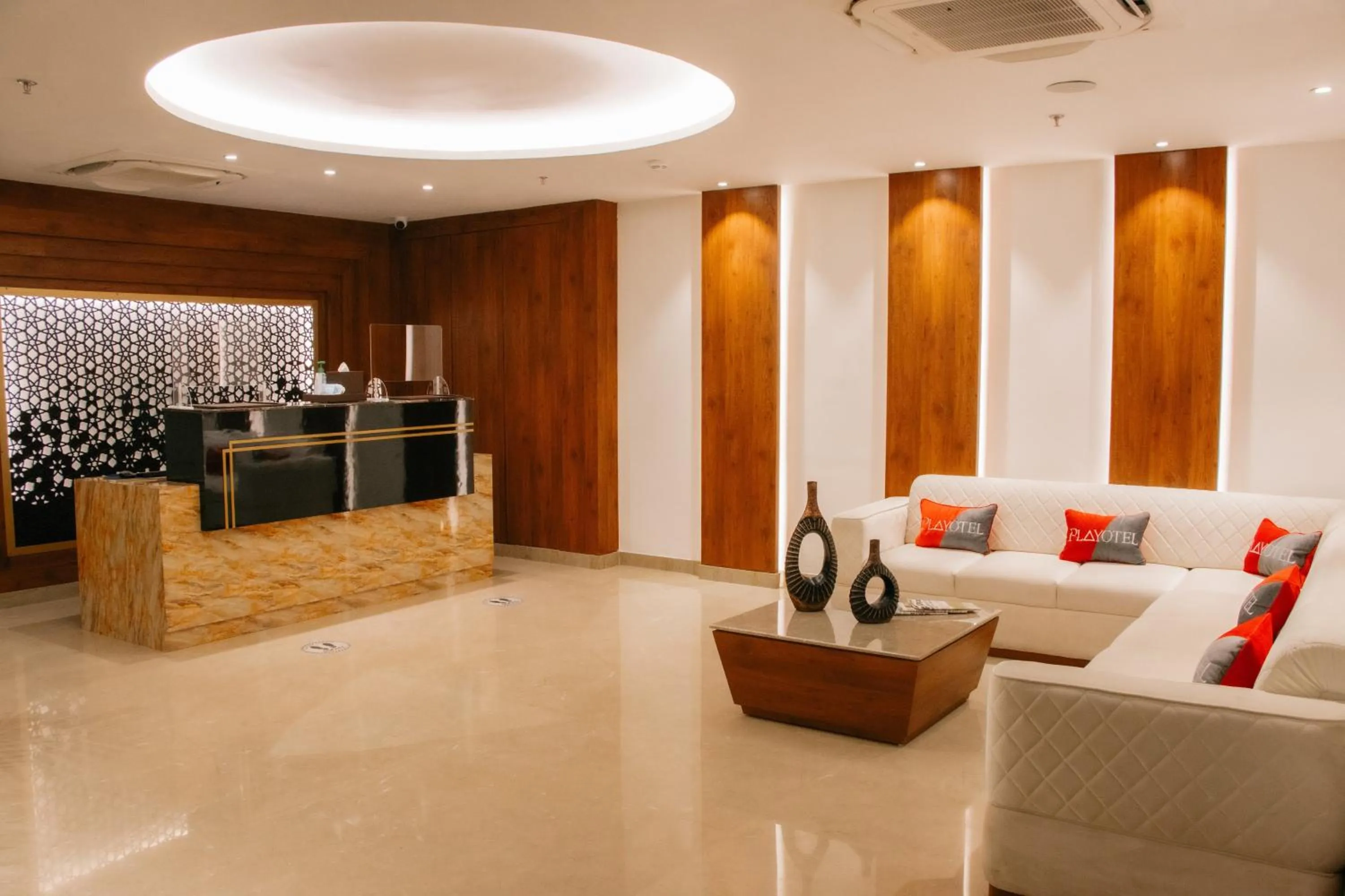 Lobby or reception in Playotel Premier Vijay Nagar