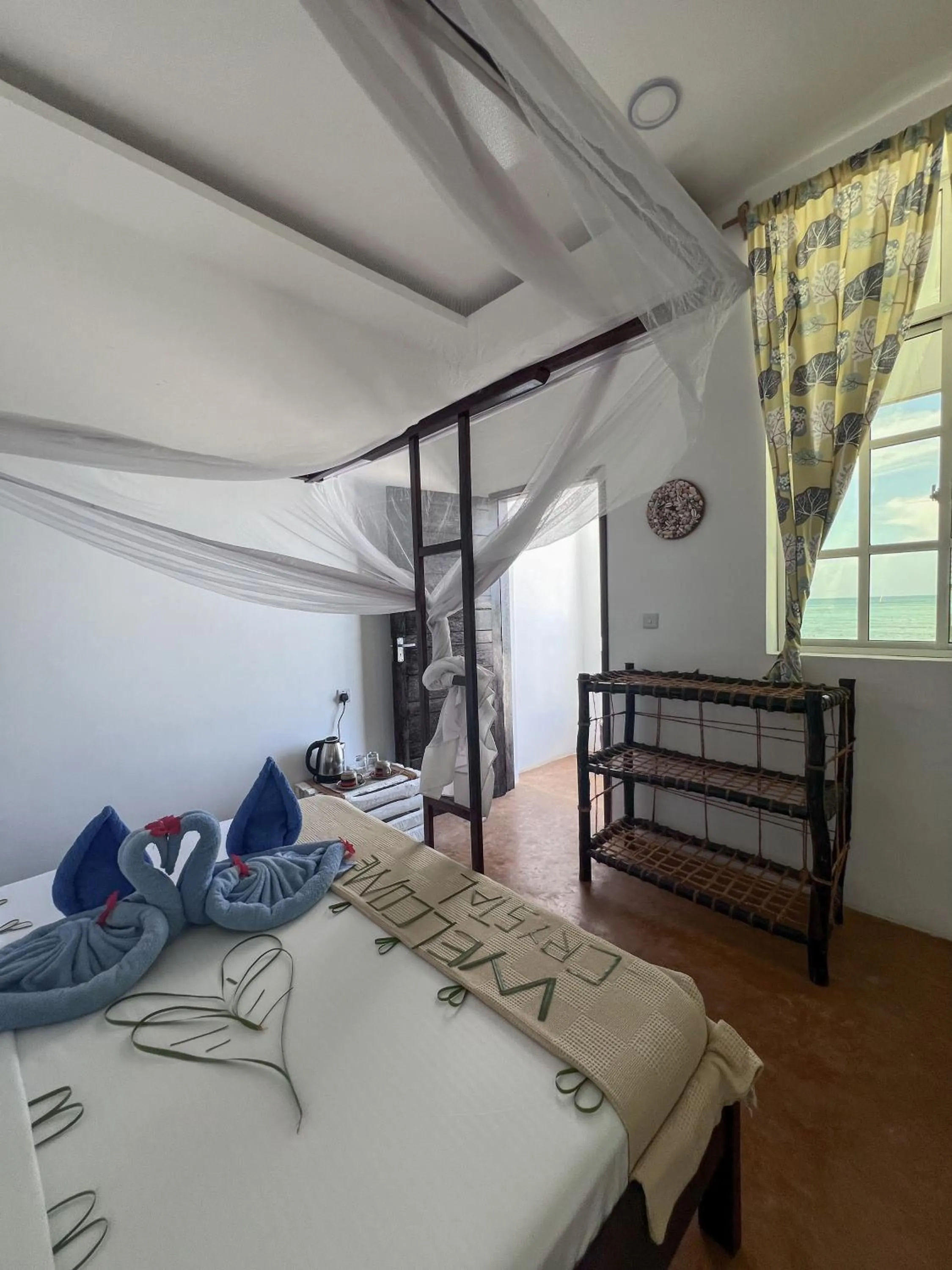 Bed in Crystal Beach Nungwi