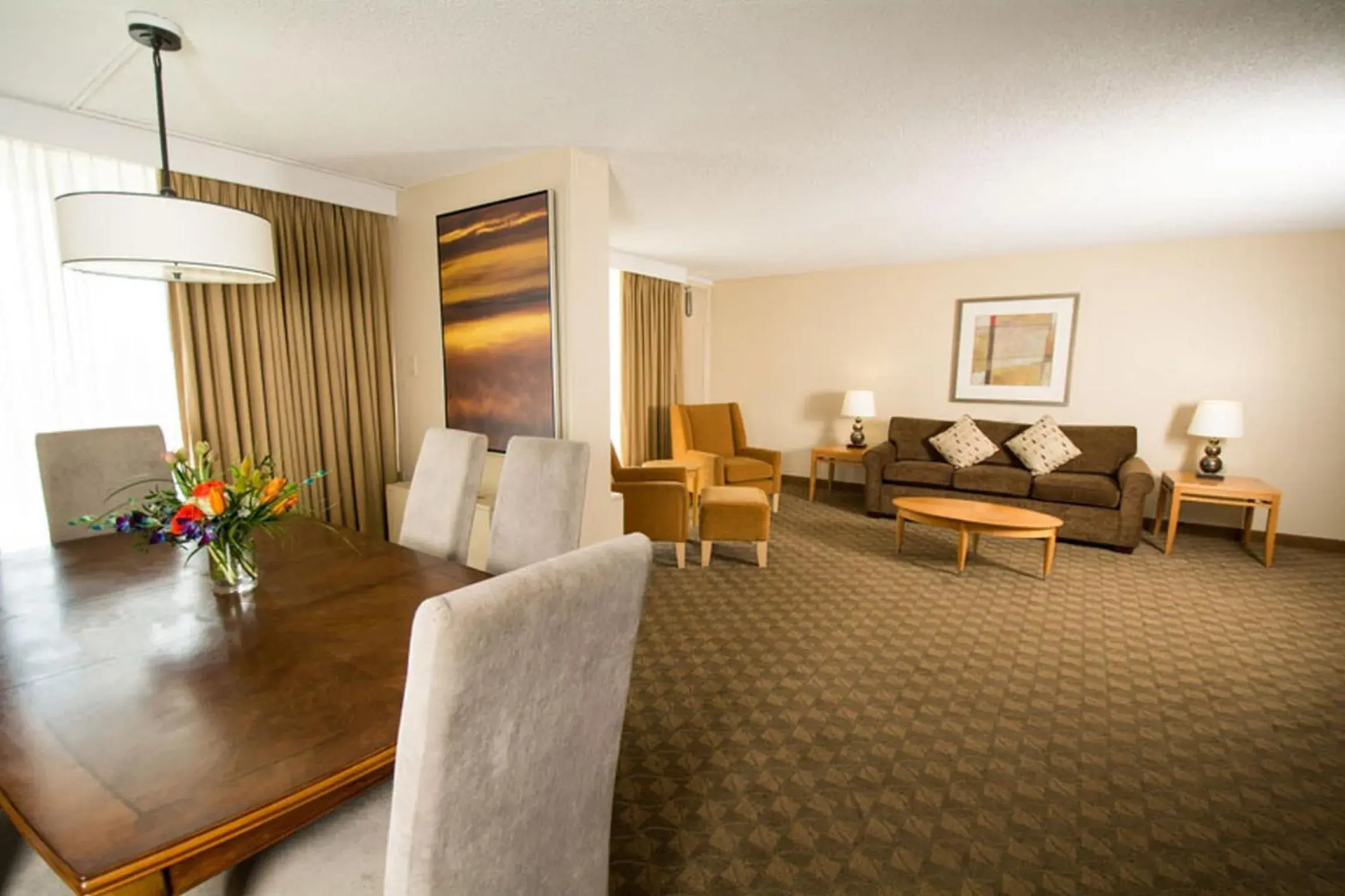 Parlor King Suite with Sofa in Edmonton Inn and Conference Centre Parlor King Suite with Sofa in Edmonton Inn and Conference Centre