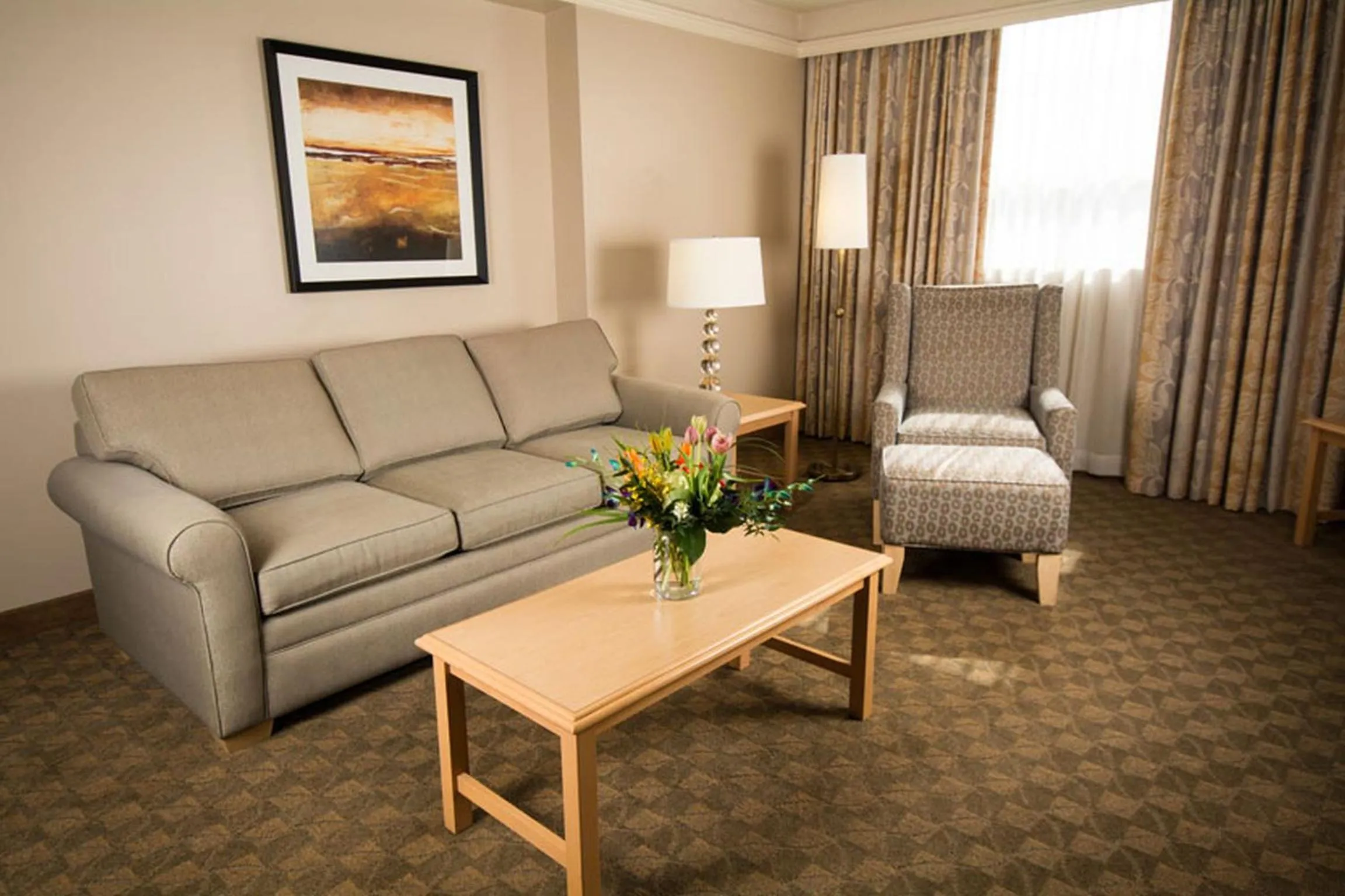 Seating area in Edmonton Inn and Conference Centre