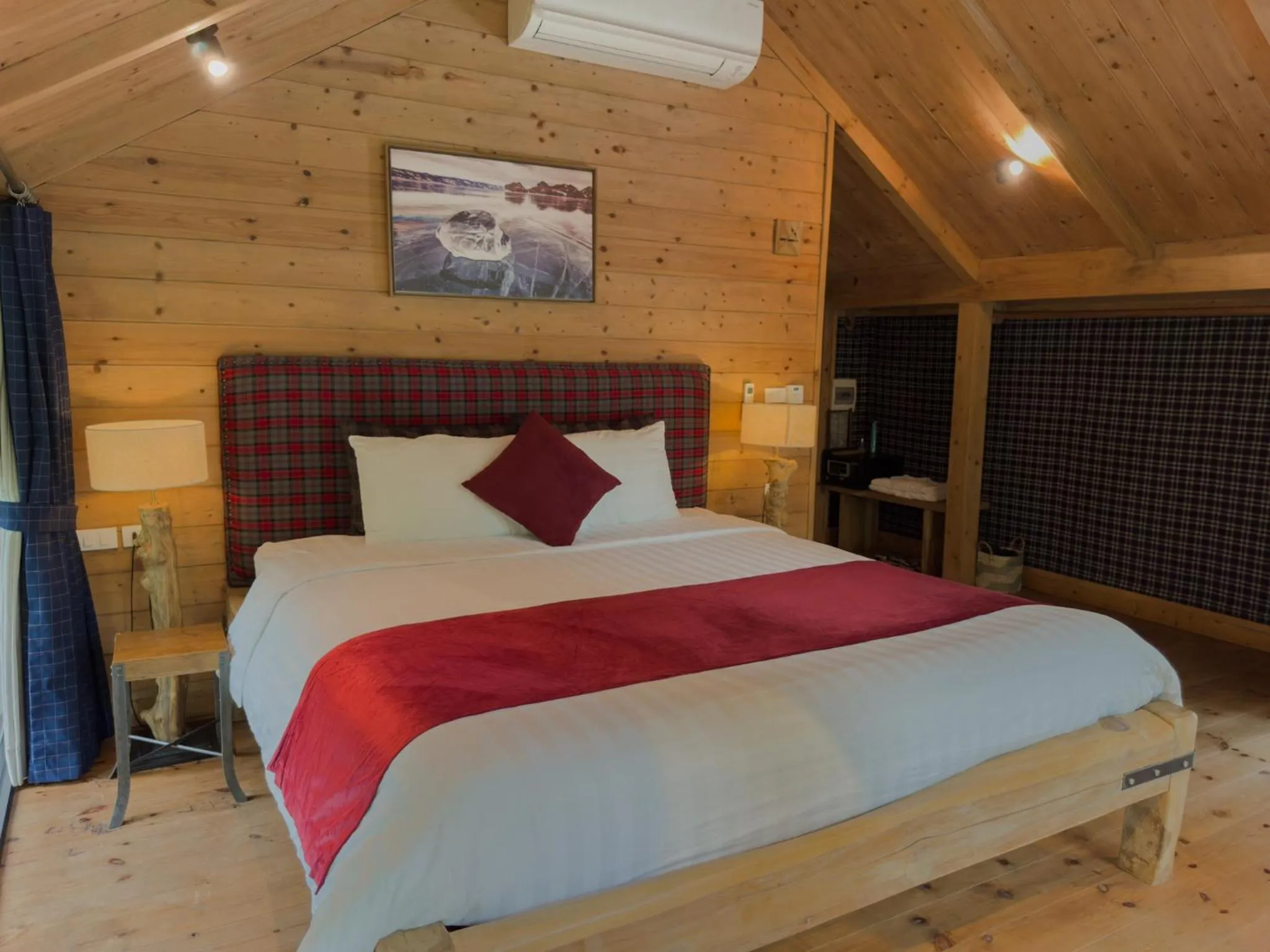 Bed in AMAYA HOME - Lodge, Spa & Restaurant