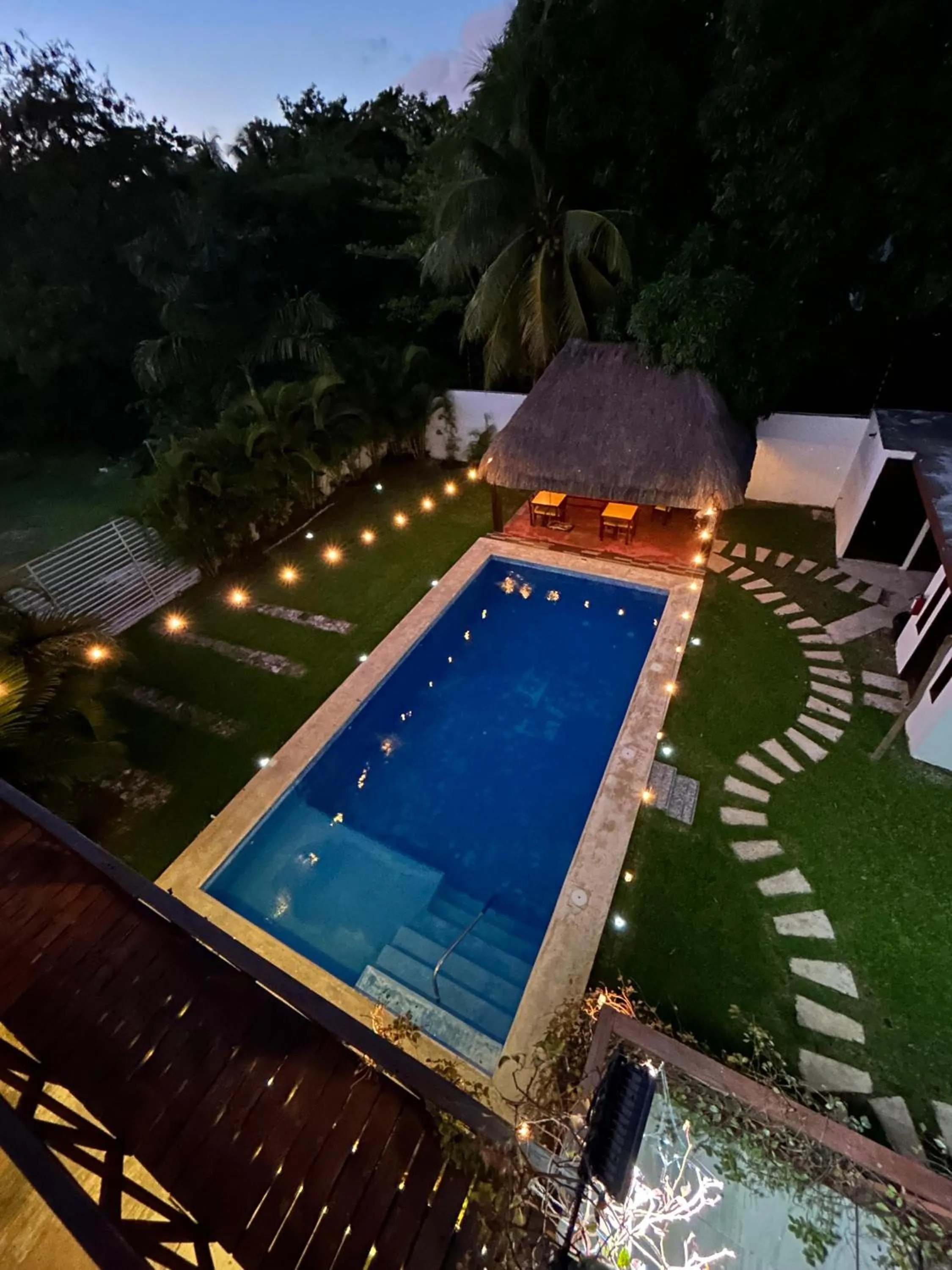 Swimming pool in Framfor Inn