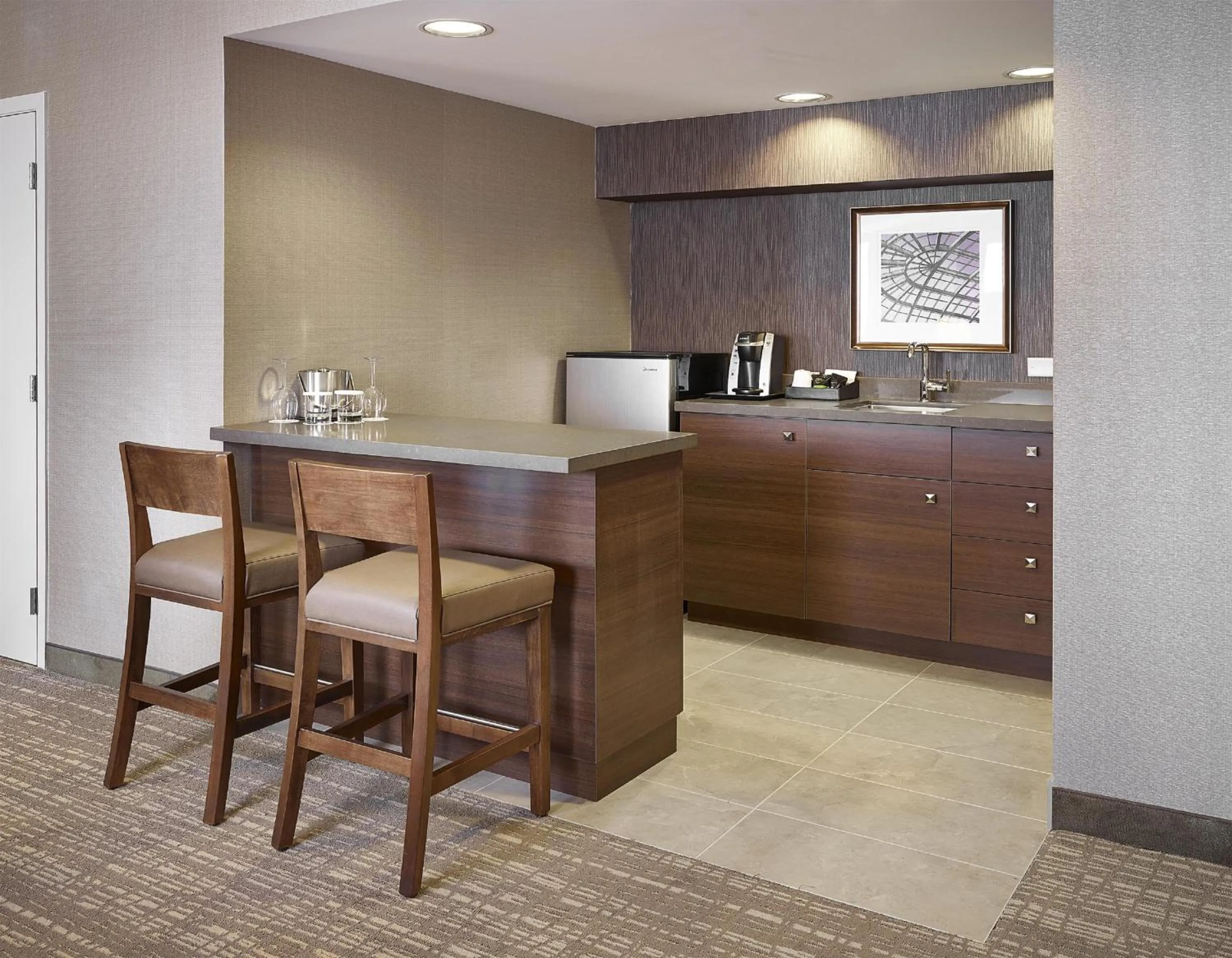 Kitchen or kitchenette in DoubleTree by Hilton West Edmonton