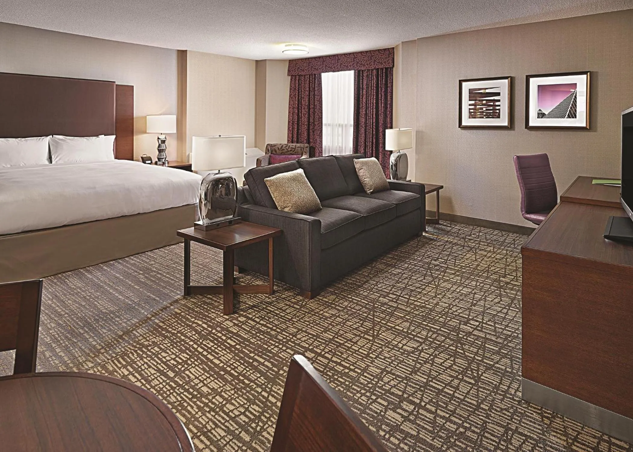 View (from property/room), Bed in DoubleTree by Hilton West Edmonton